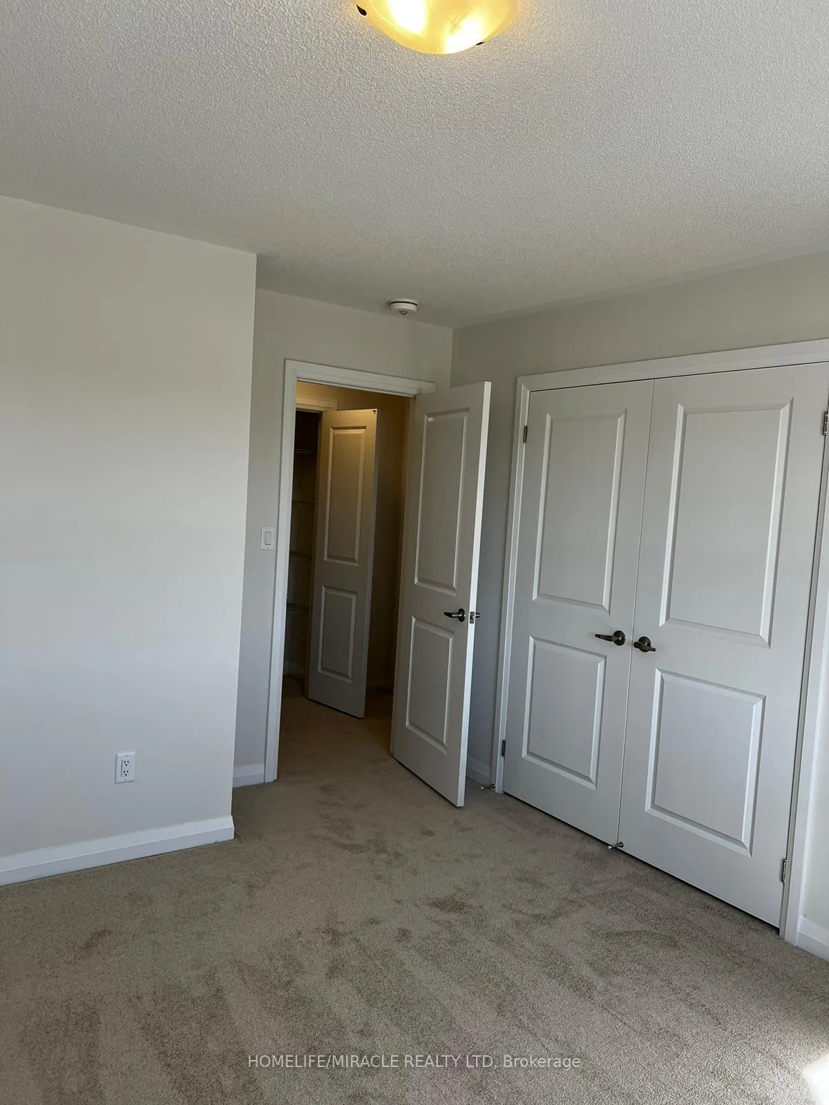 Photo 15 of 13 Federica Crescent, Wasaga Beach — HOMEH