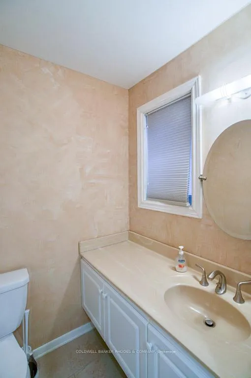 Photo 5 of Unit 9, 215 MacKay Street, Ottawa, New Edinburgh — HOMEH