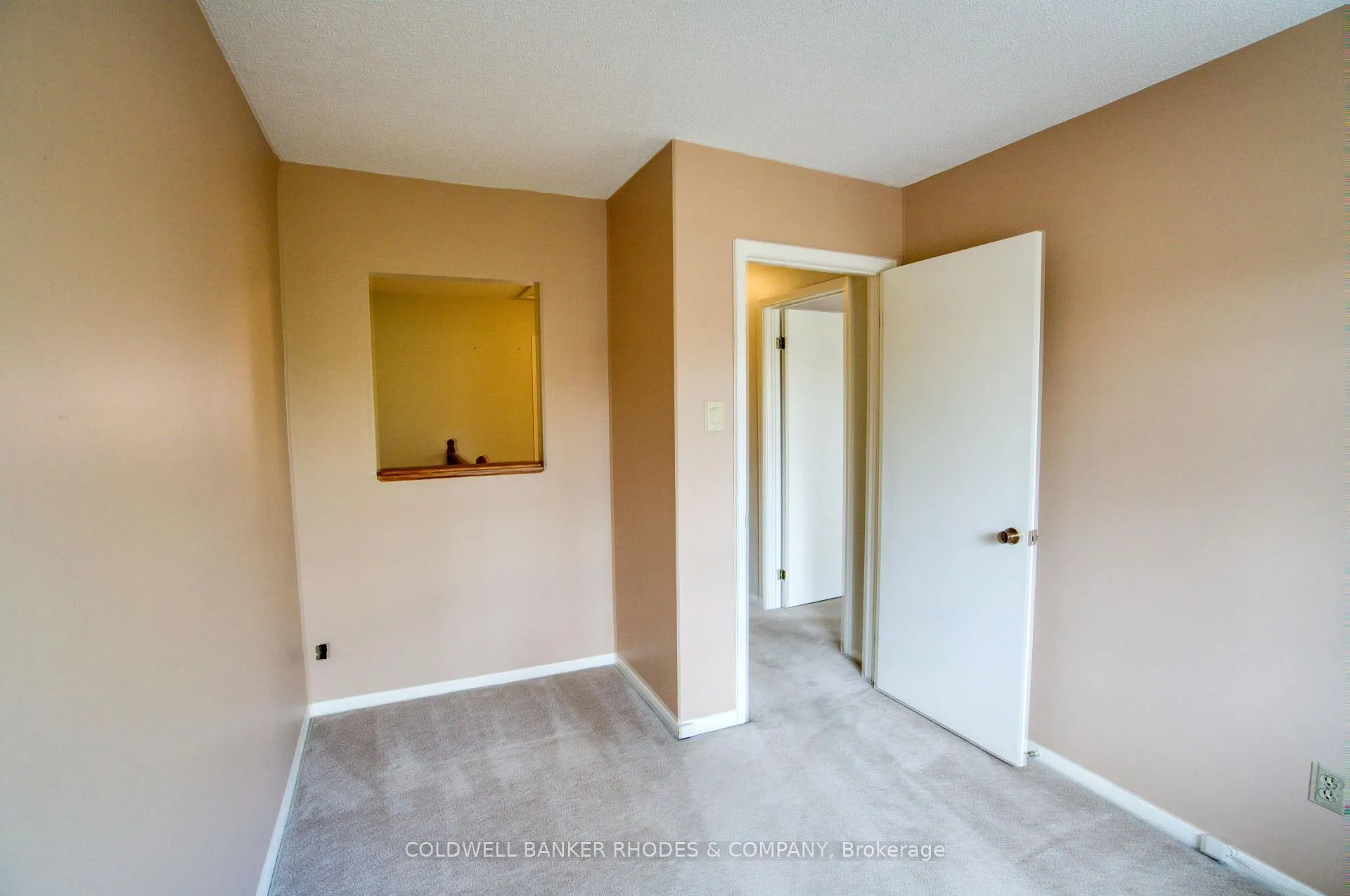 Photo 25 of Unit 9, 215 MacKay Street, Ottawa, New Edinburgh — HOMEH