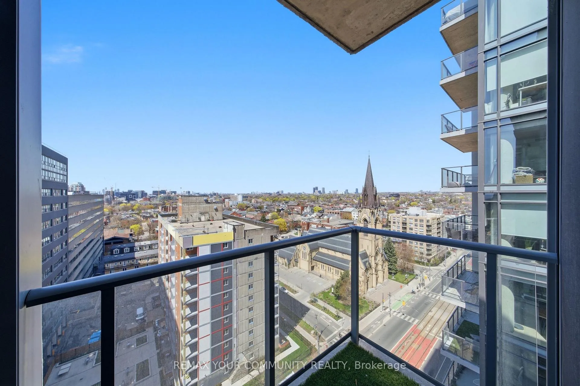 Photo 18 of Unit 1307, 95 Bathurst Street, Toronto, Waterfront Communities — HOMEH