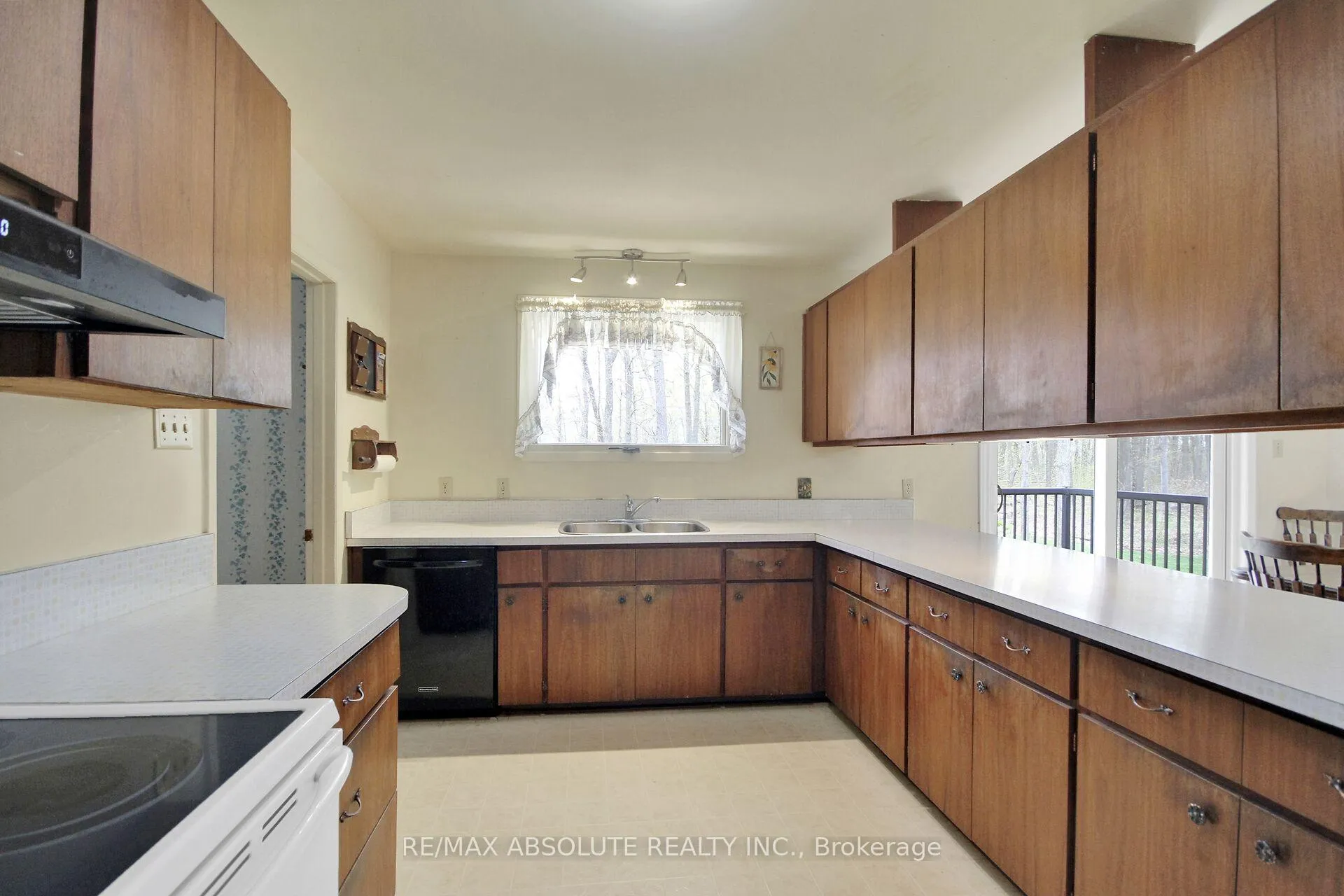 Photo 13 of 1456 March Road, Ottawa, Kanata - Kanata (North West) — HOMEH