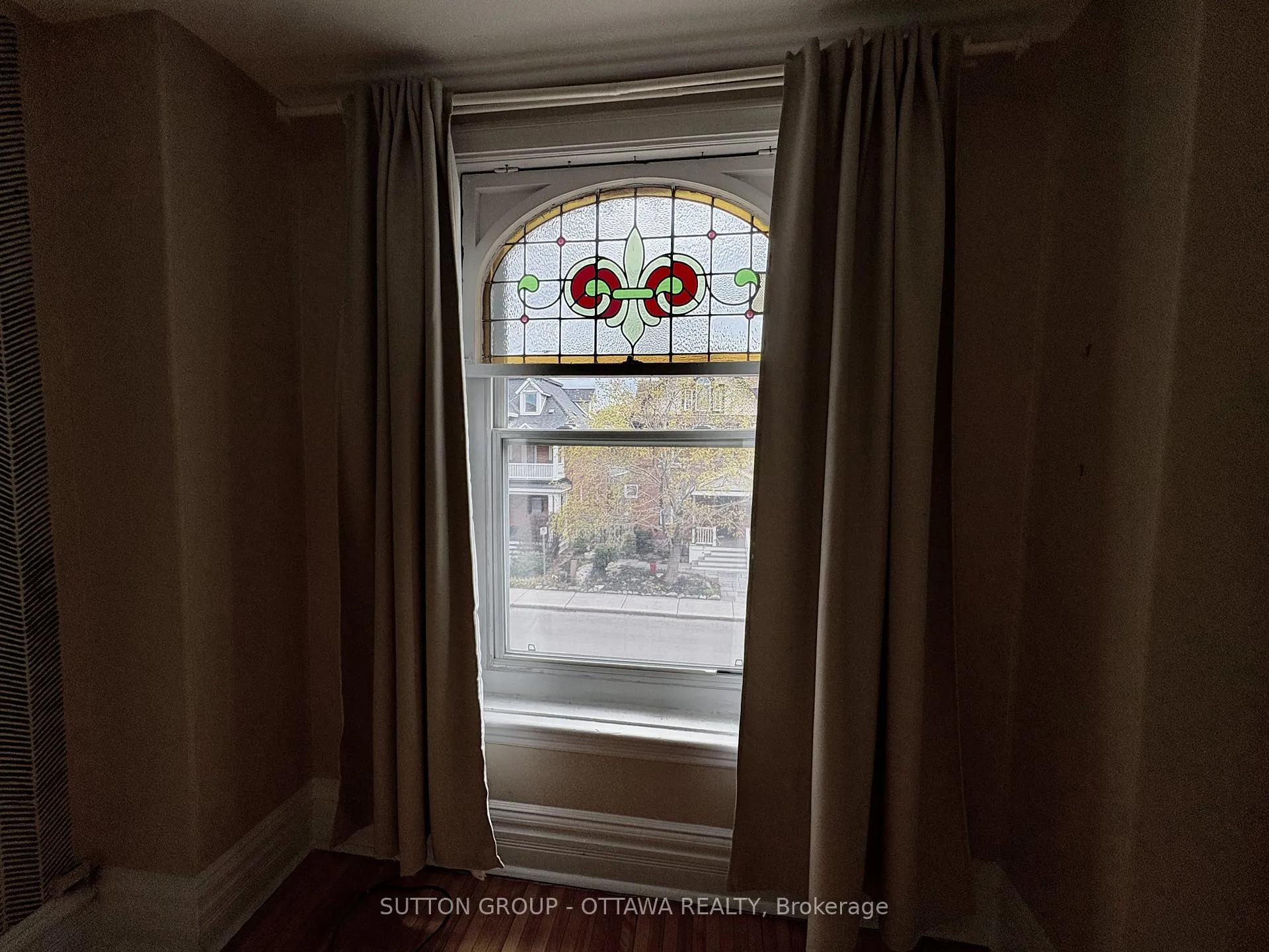 Photo 4 of Unit 2, 117 Strathcona Avenue, Ottawa, Glebe — HOMEH