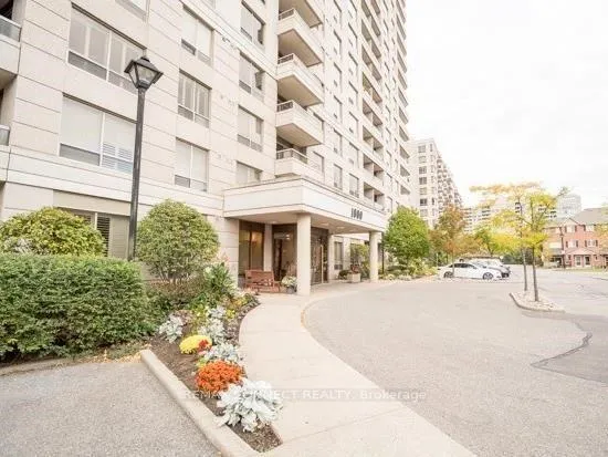 Front of Unit 1611, 1000 The Esplanade Avenue N