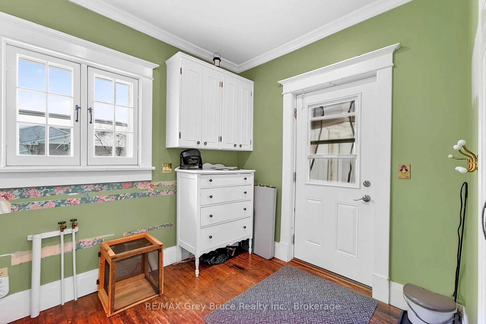 Photo 16 of 407 5th Street E, Owen Sound — HOMEH