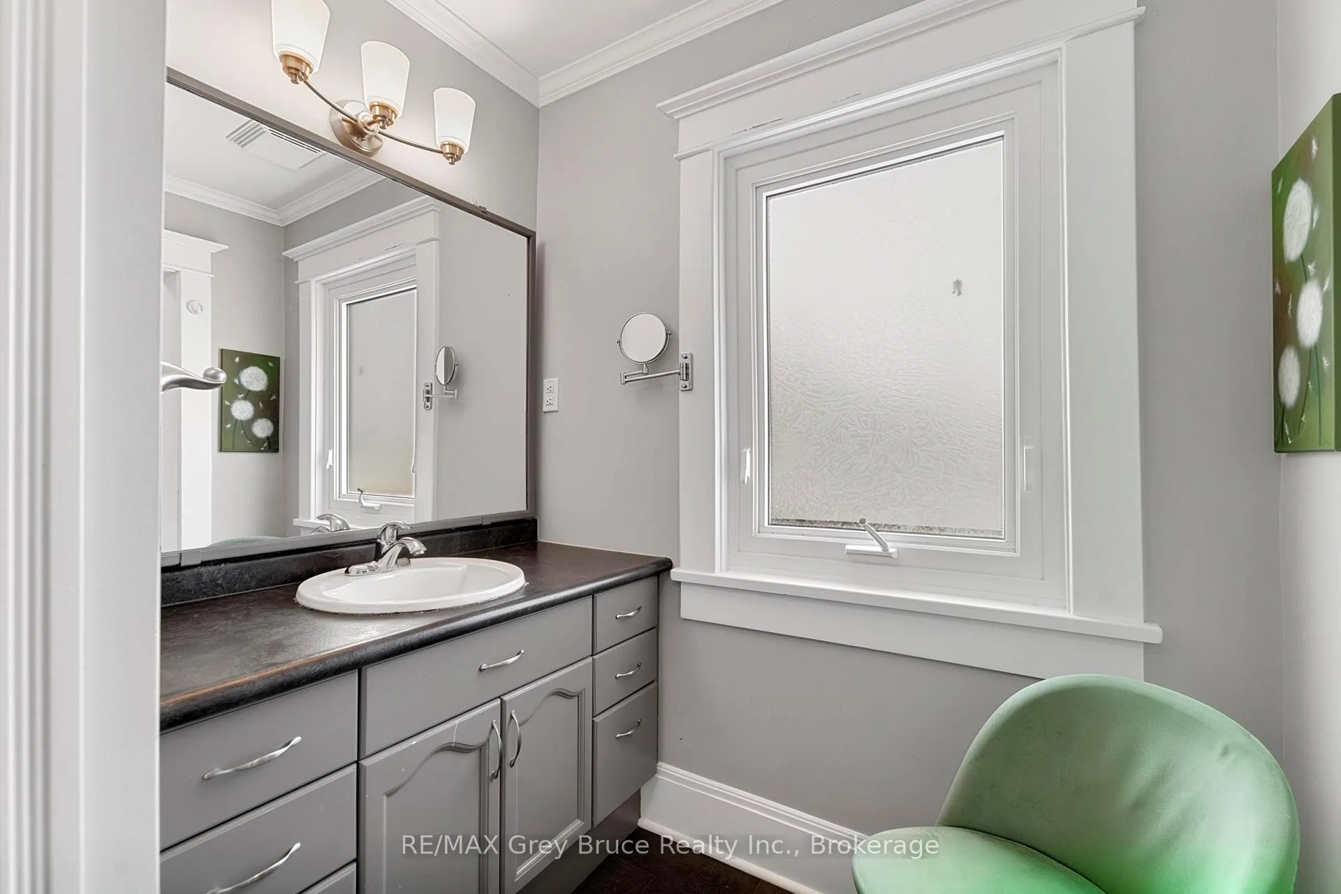 Photo 25 of 407 5th Street E, Owen Sound — HOMEH