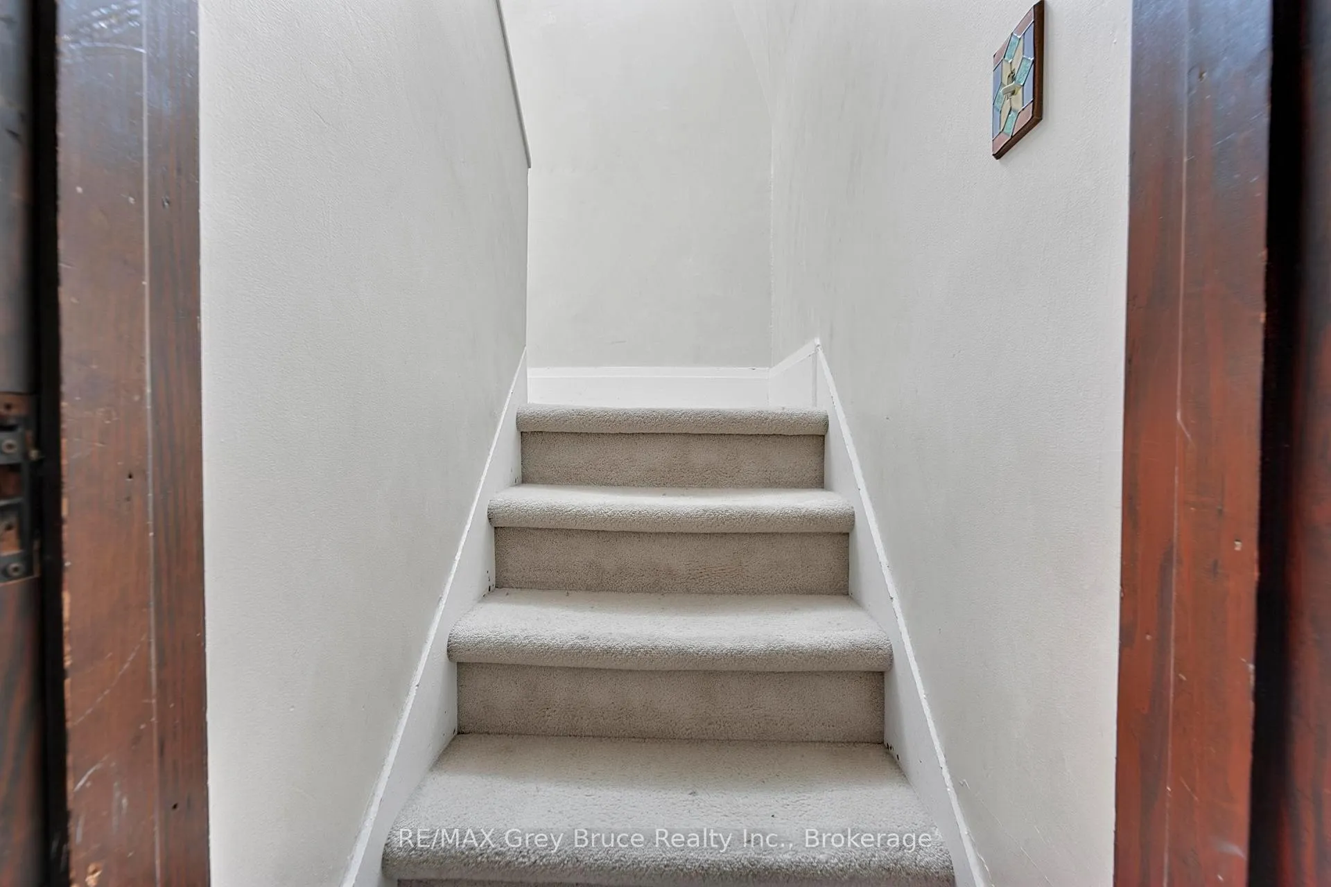 Photo 27 of 407 5th Street E, Owen Sound — HOMEH