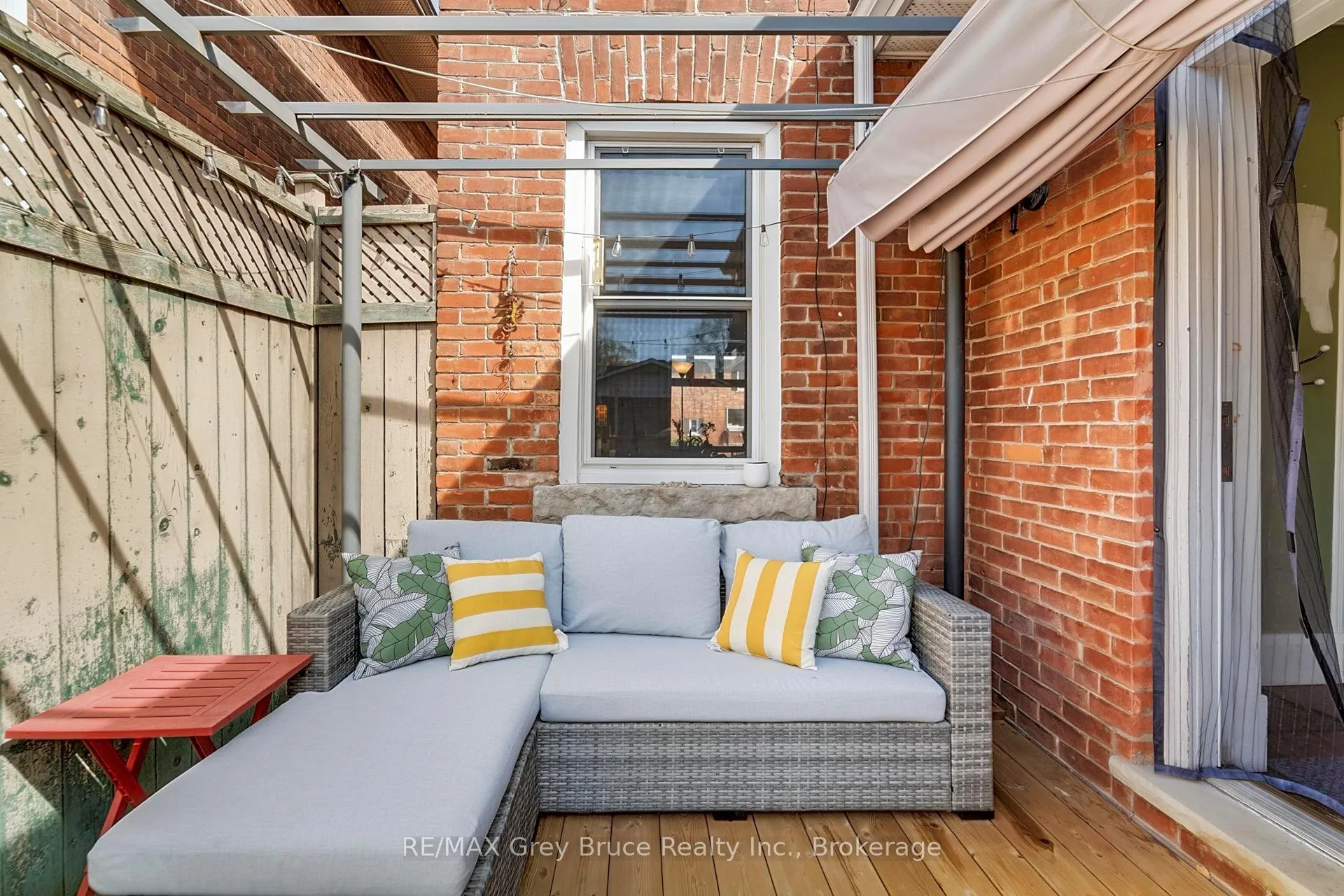 Photo 34 of 407 5th Street E, Owen Sound — HOMEH