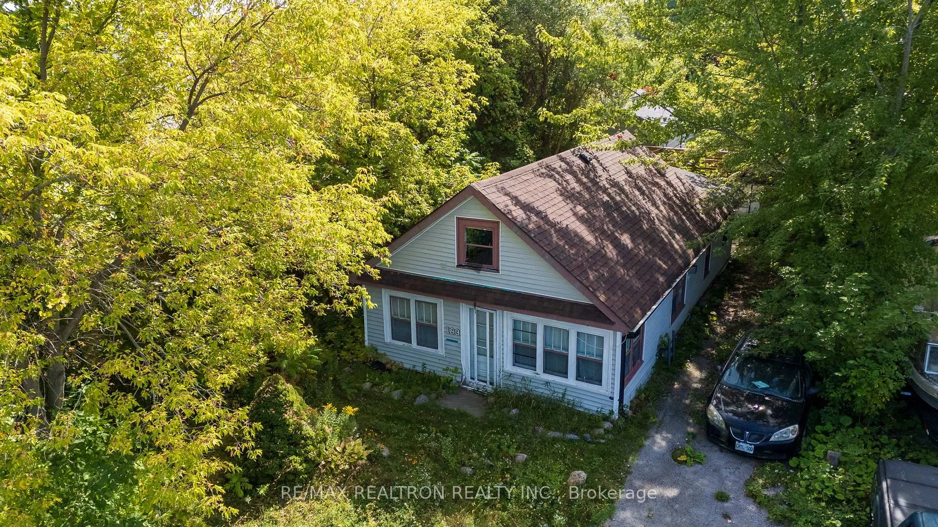Photo 2 of 183 Beach Road, Georgina, Keswick North — HOMEH