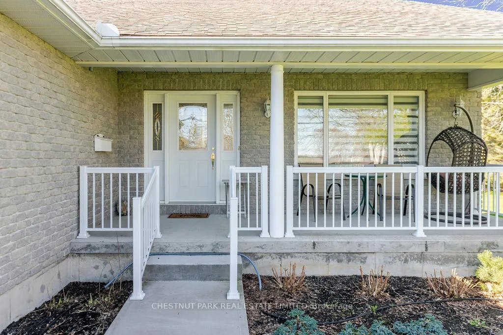 Photo 5 of 529 Main Street, Prince Edward County, Bloomfield Ward — HOMEH
