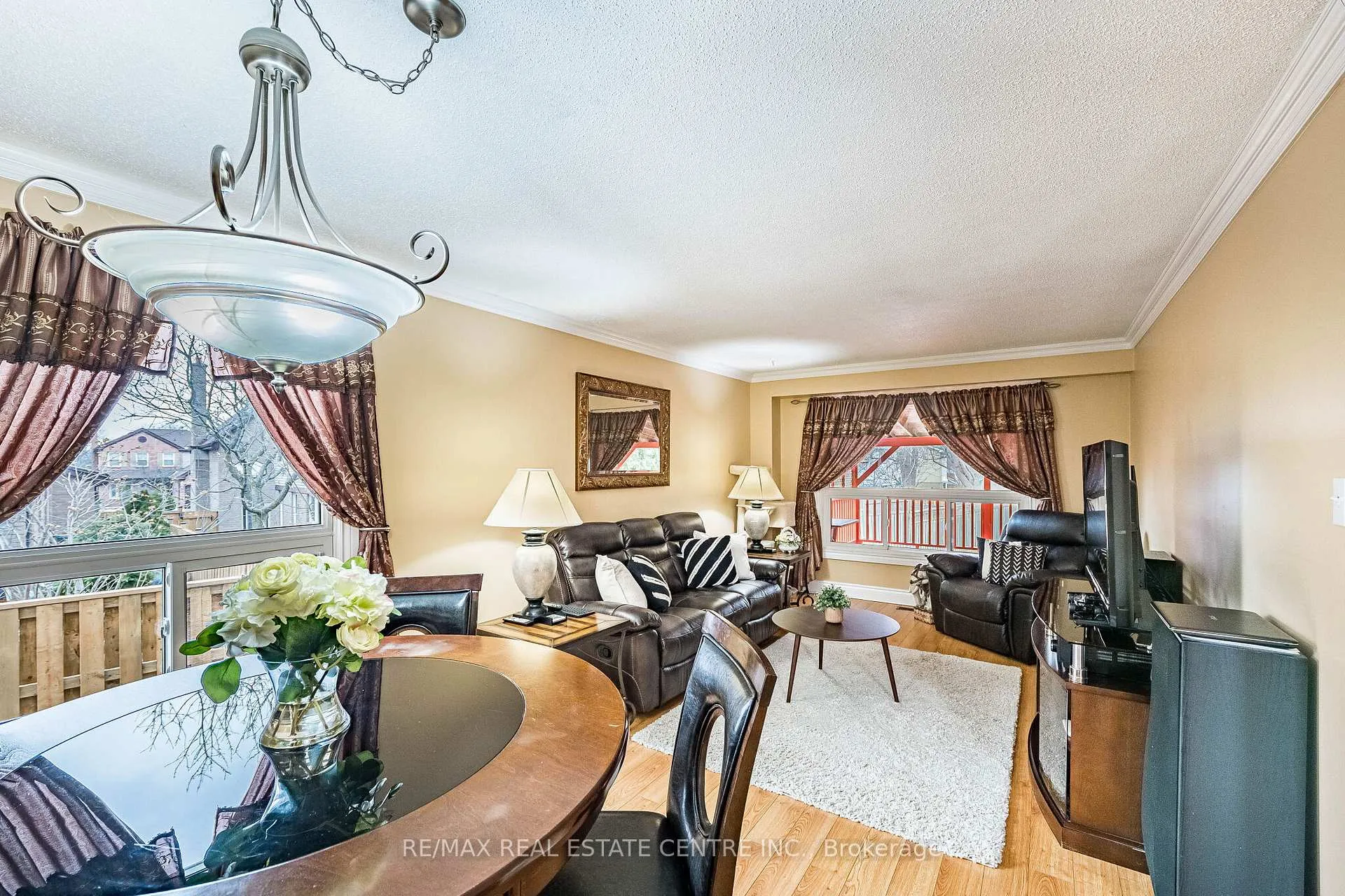 Photo 4 of 1 Northgate Boulevard, Brampton, Westgate — HOMEH
