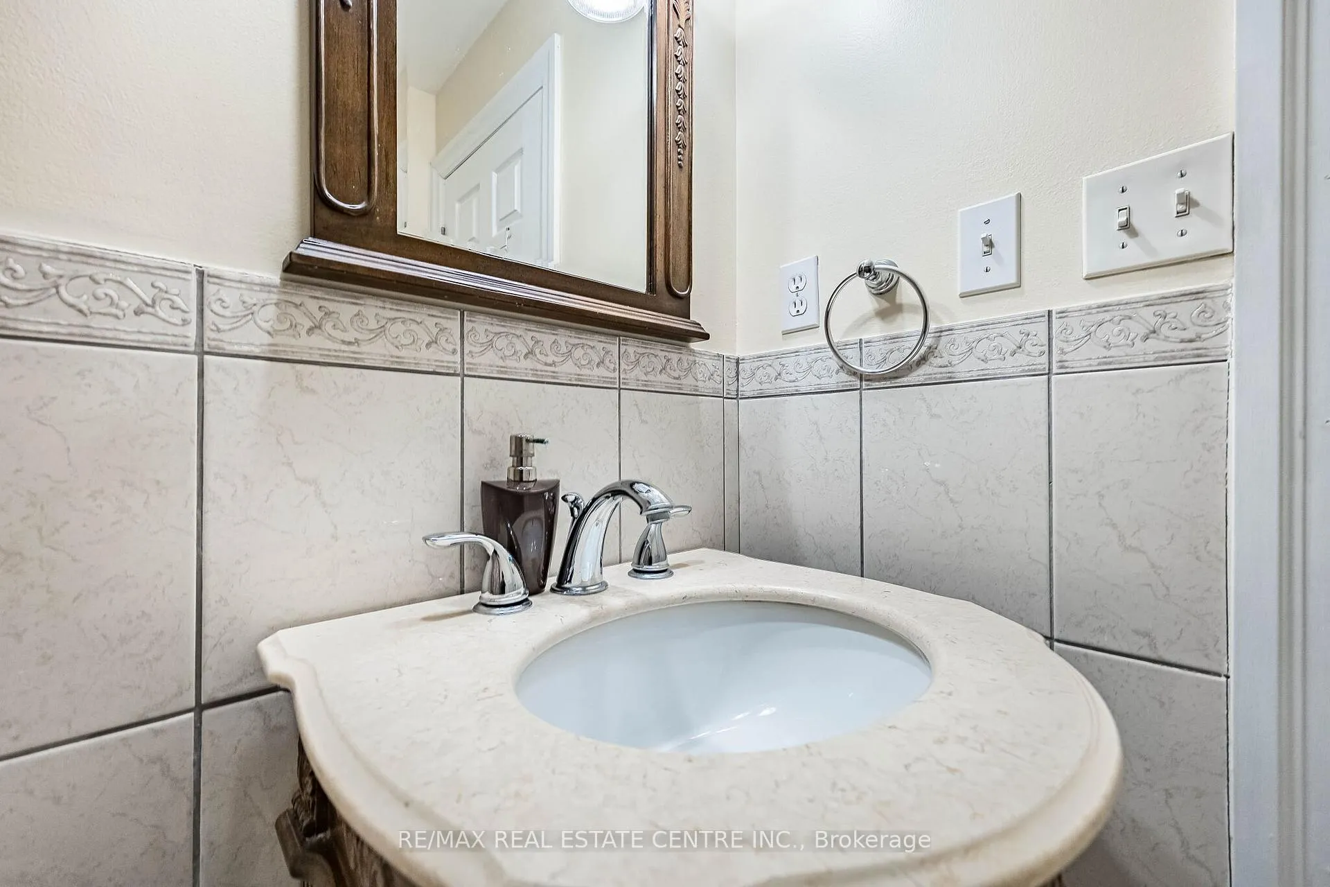 Photo 24 of 1 Northgate Boulevard, Brampton, Westgate — HOMEH