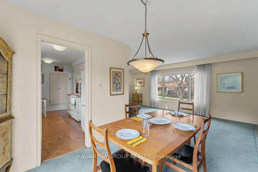 Photo 15 of 26 Wichey Road S, Scarborough, Centennial Scarborough — HOMEH