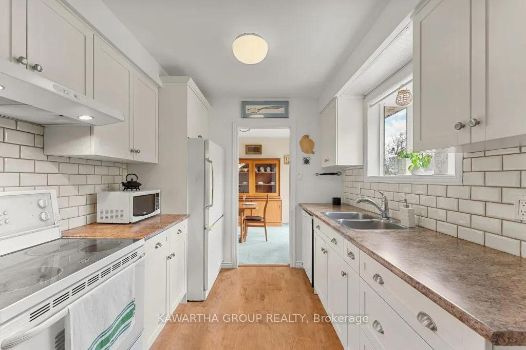 Photo 16 of 26 Wichey Road S, Scarborough, Centennial Scarborough — HOMEH