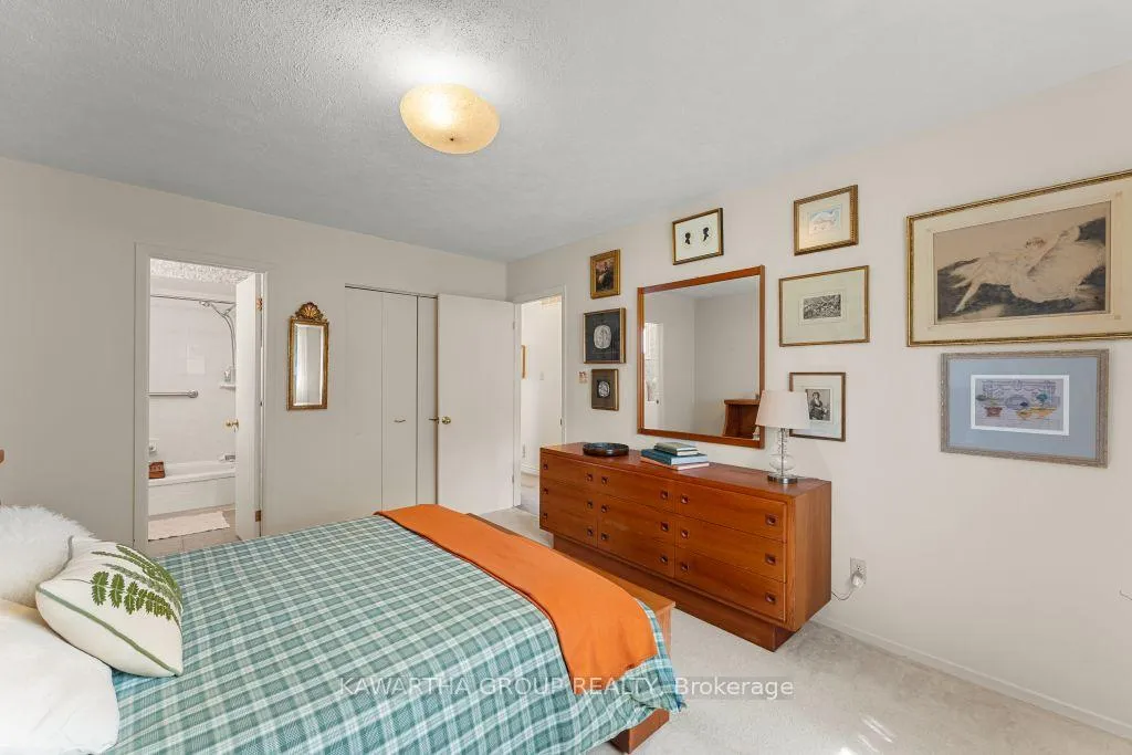 Photo 24 of 26 Wichey Road S, Scarborough, Centennial Scarborough — HOMEH