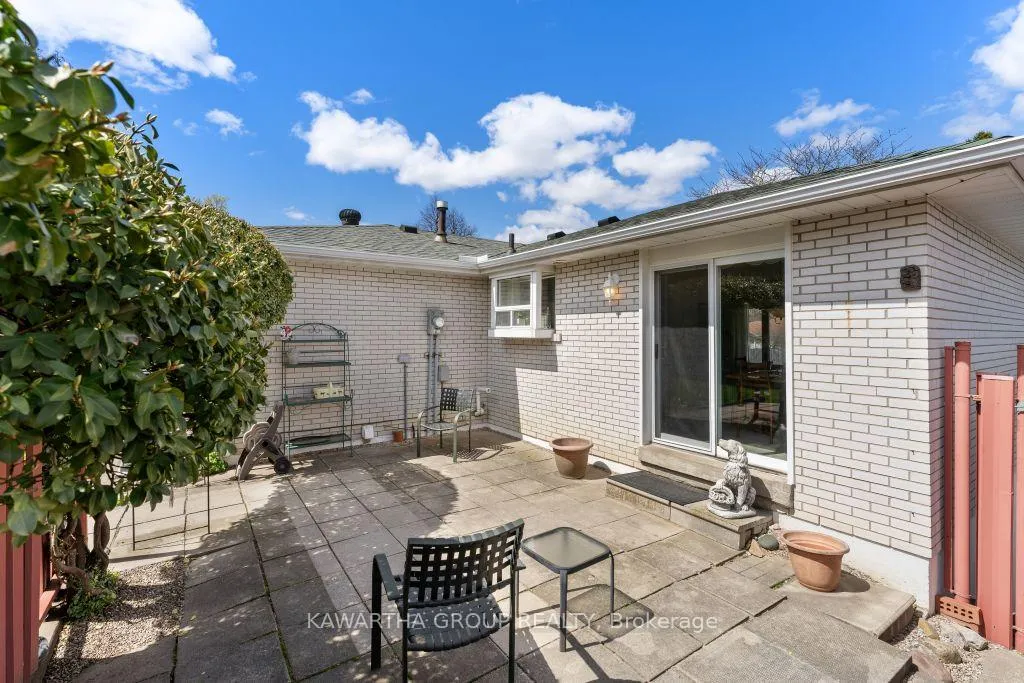 Photo 43 of 26 Wichey Road S, Scarborough, Centennial Scarborough — HOMEH