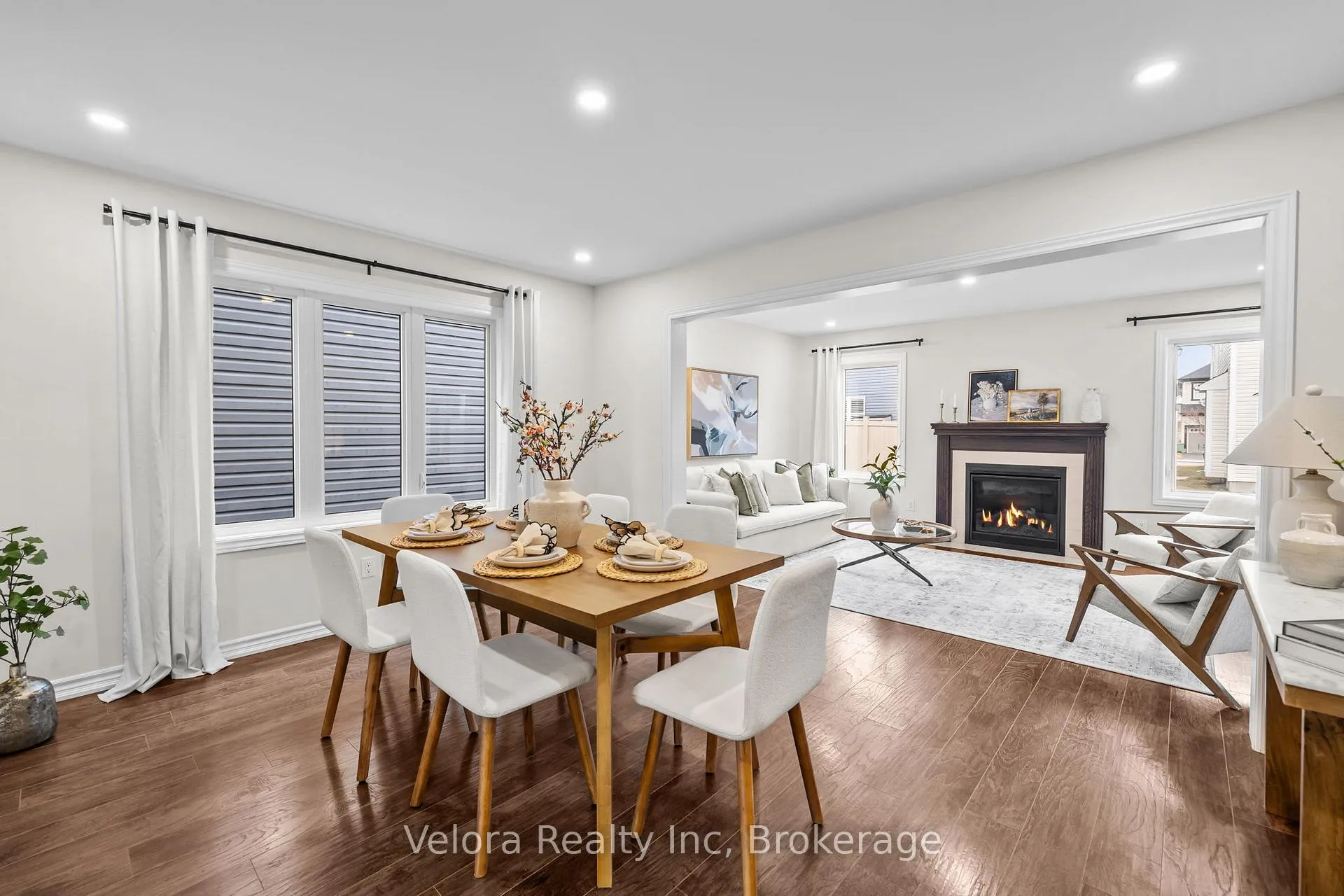 Photo 7 of 122 Cranesbill Road, Ottawa, Kanata - Emerald Meadows/Trailwest — HOMEH