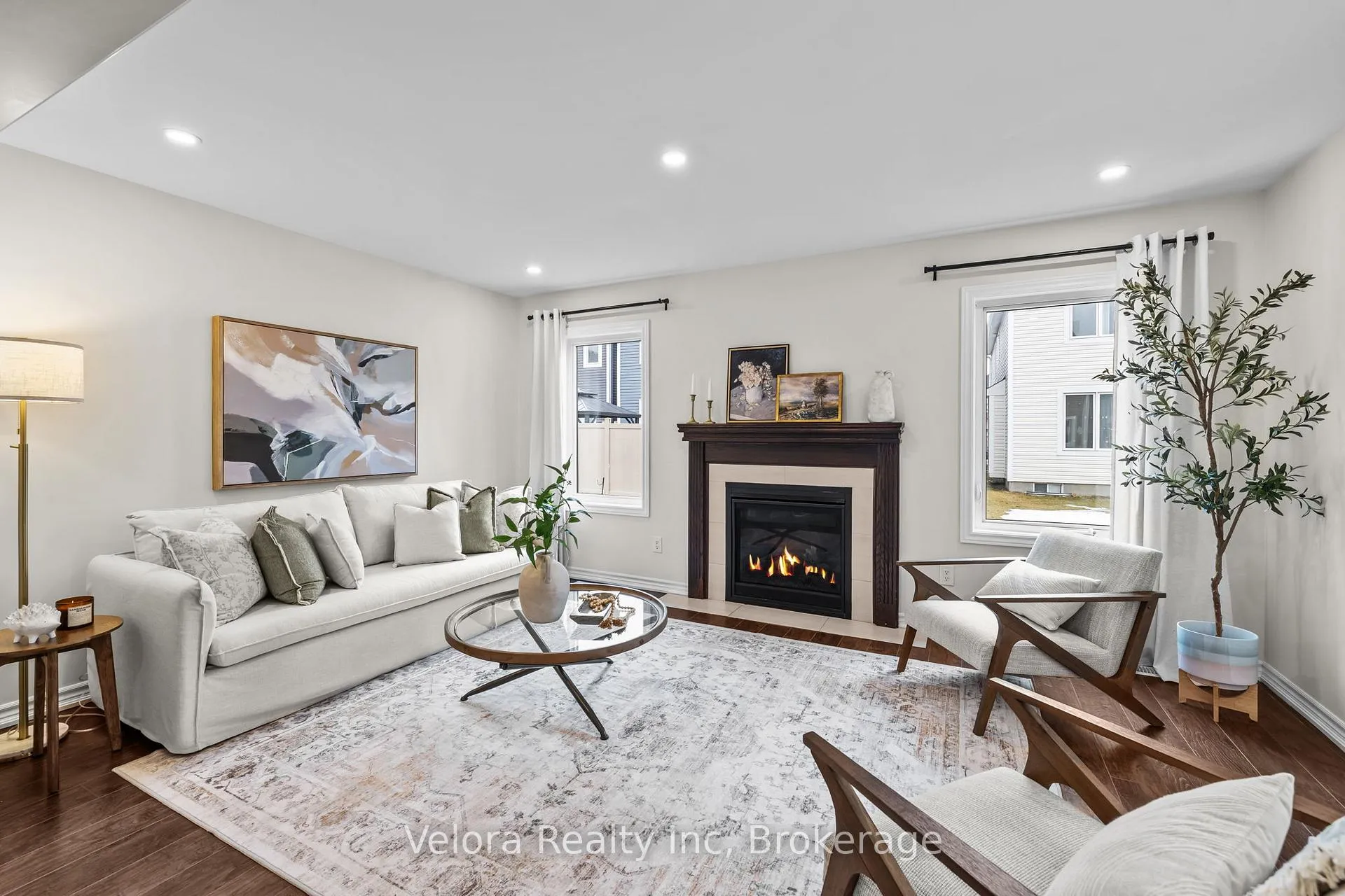 Photo 10 of 122 Cranesbill Road, Ottawa, Kanata - Emerald Meadows/Trailwest — HOMEH