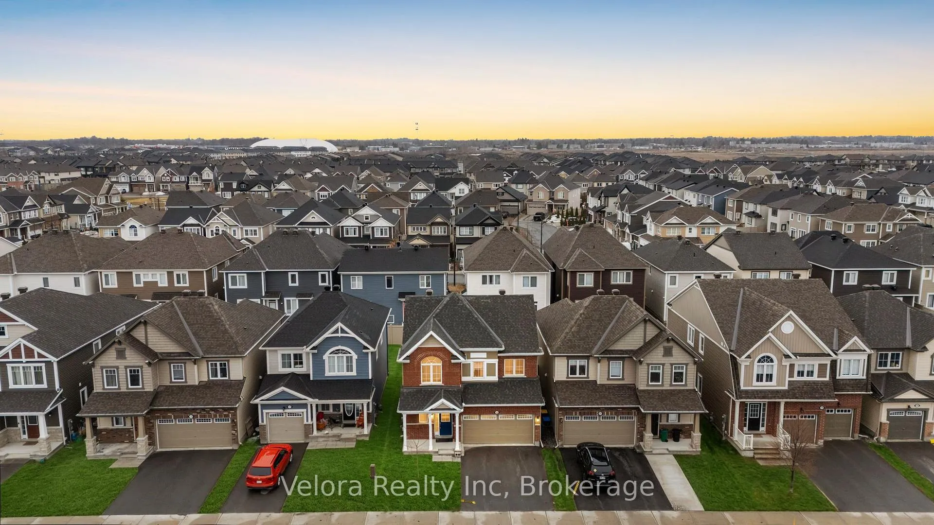 Photo 38 of 122 Cranesbill Road, Ottawa, Kanata - Emerald Meadows/Trailwest — HOMEH