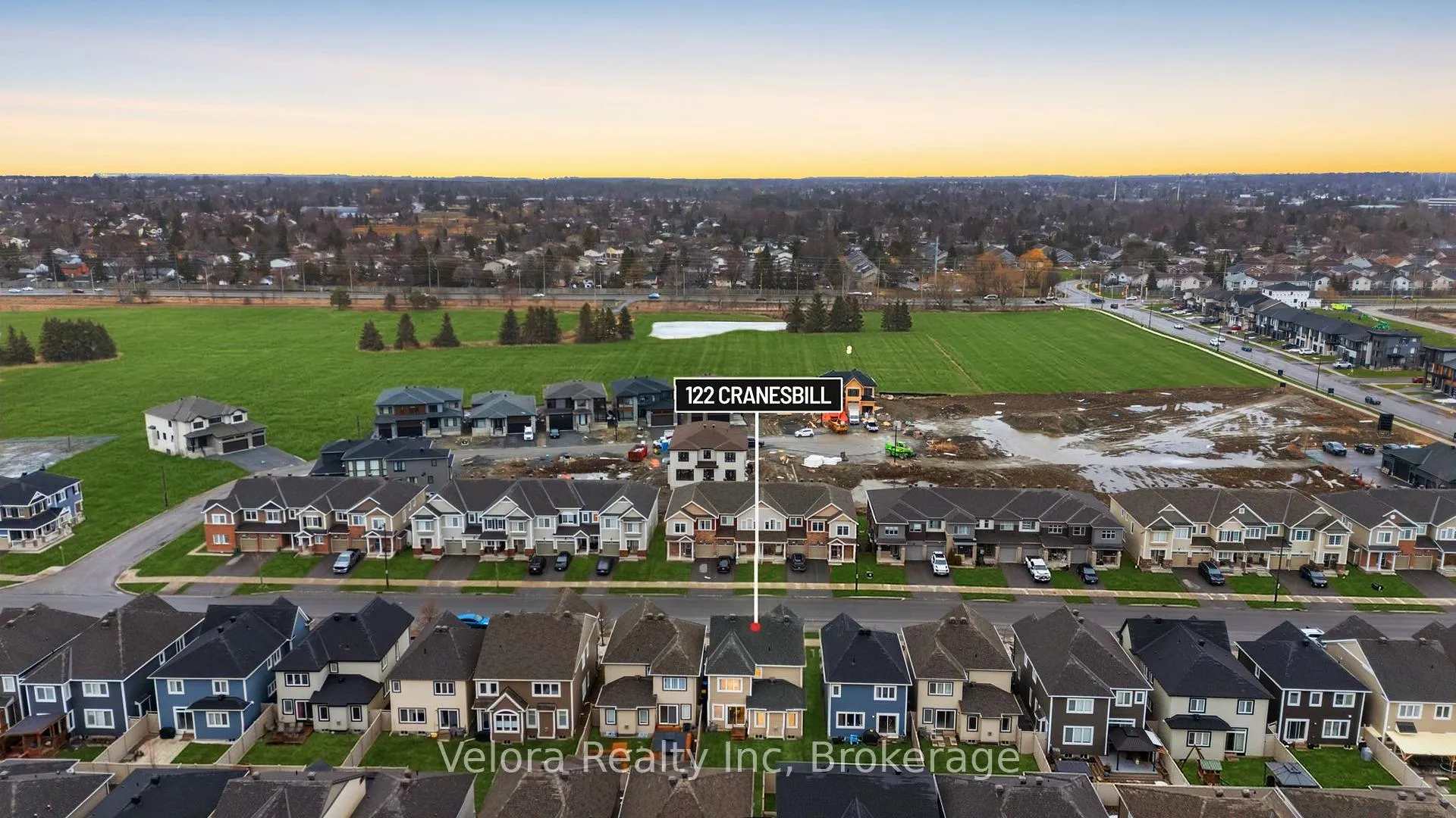 Photo 42 of 122 Cranesbill Road, Ottawa, Kanata - Emerald Meadows/Trailwest — HOMEH