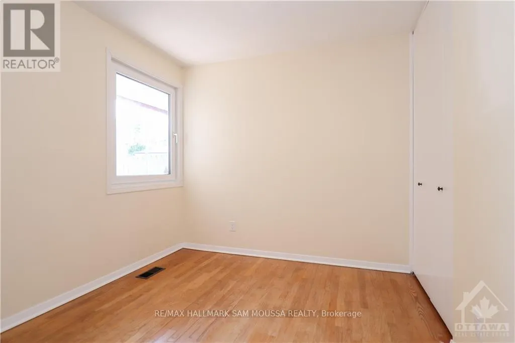 Photo 23 of 761 Garner Avenue, Ottawa, Mooneys Bay/Riverside Park — HOMEH