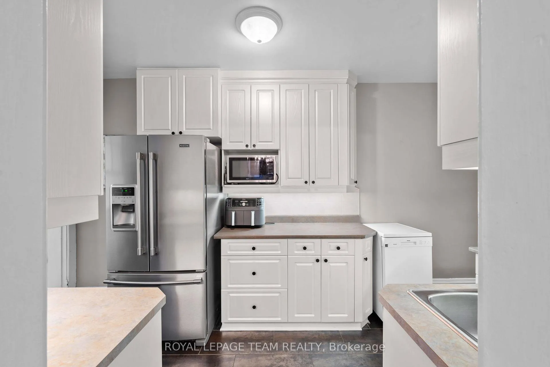 Photo 11 of 112 Fairmont Avenue, Ottawa, Hintonburg — HOMEH