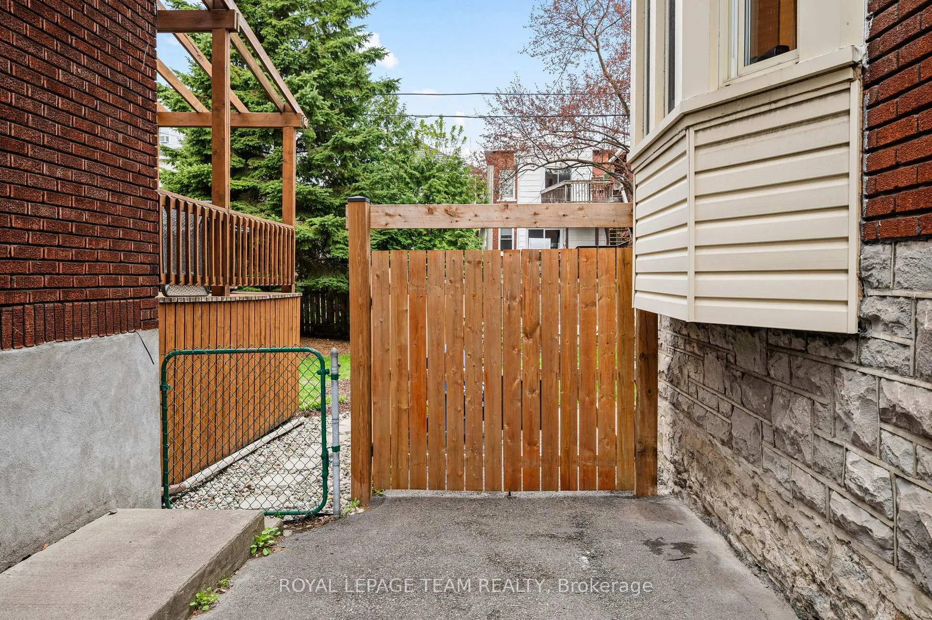 Photo 28 of 112 Fairmont Avenue, Ottawa, Hintonburg — HOMEH