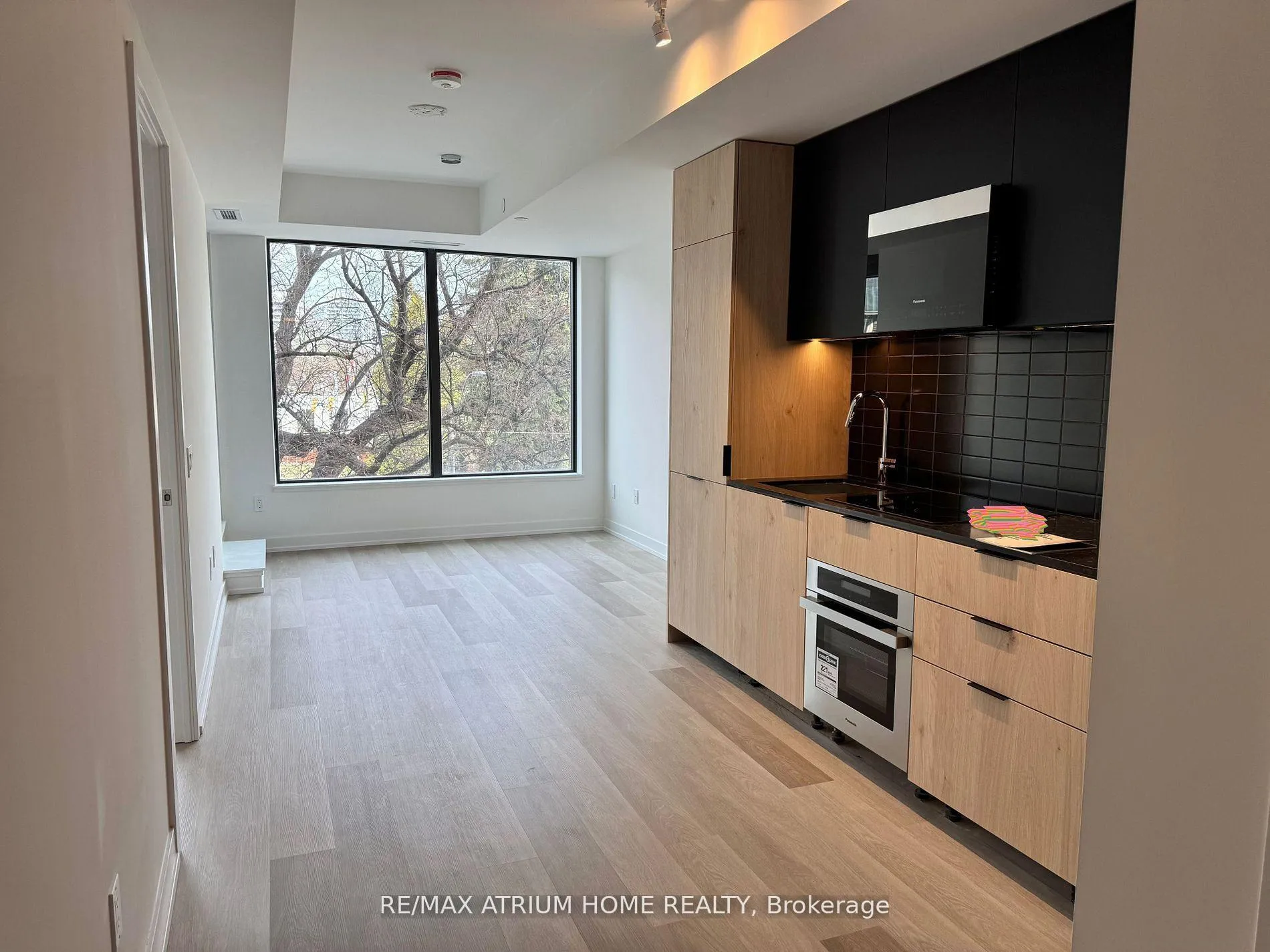 Photo 3 of Unit 217, 28 Eastern Avenue, Toronto, Moss Park — HOMEH