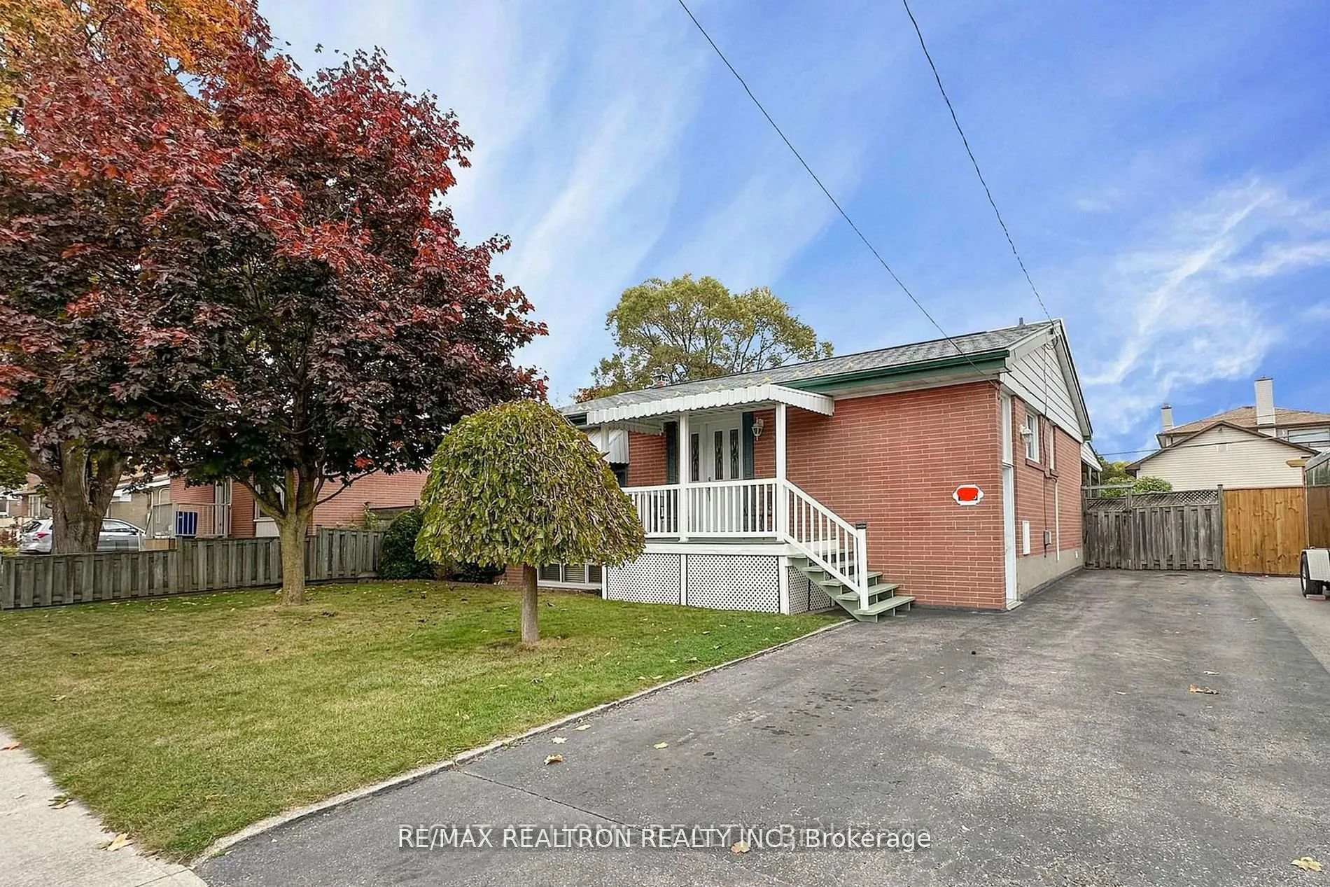 Photo 2 of Unit Basement, 923 Bayview Avenue, Whitby, Downtown Whitby — HOMEH
