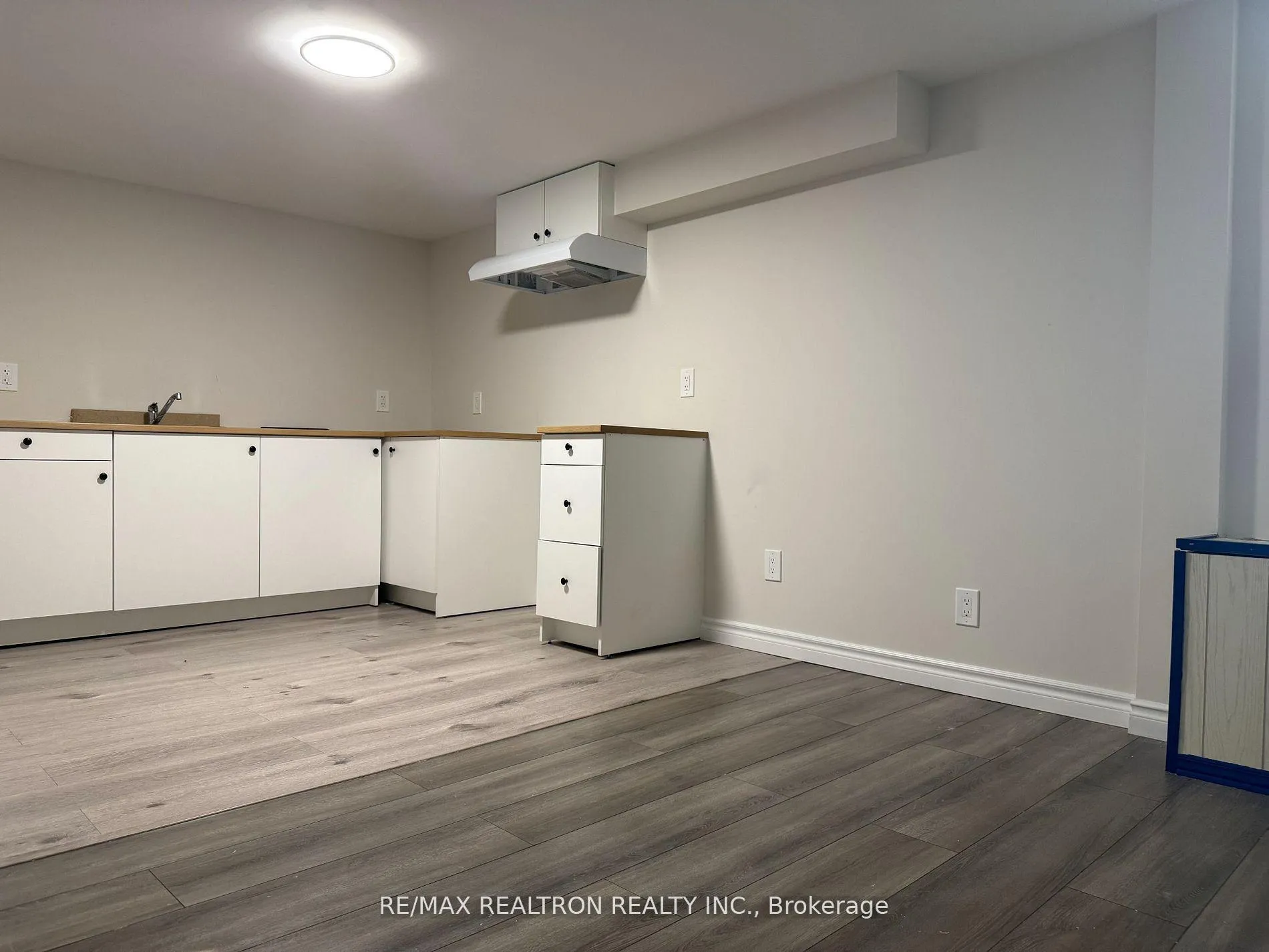 Photo 4 of Unit Basement, 923 Bayview Avenue, Whitby, Downtown Whitby — HOMEH