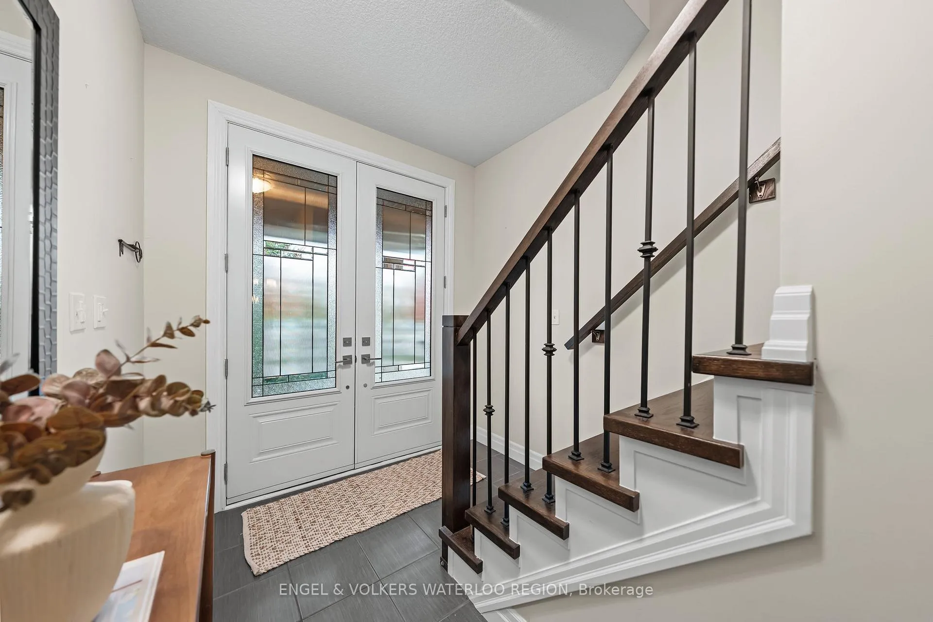 Photo 6 of 261 Watervale Crescent, Kitchener — HOMEH