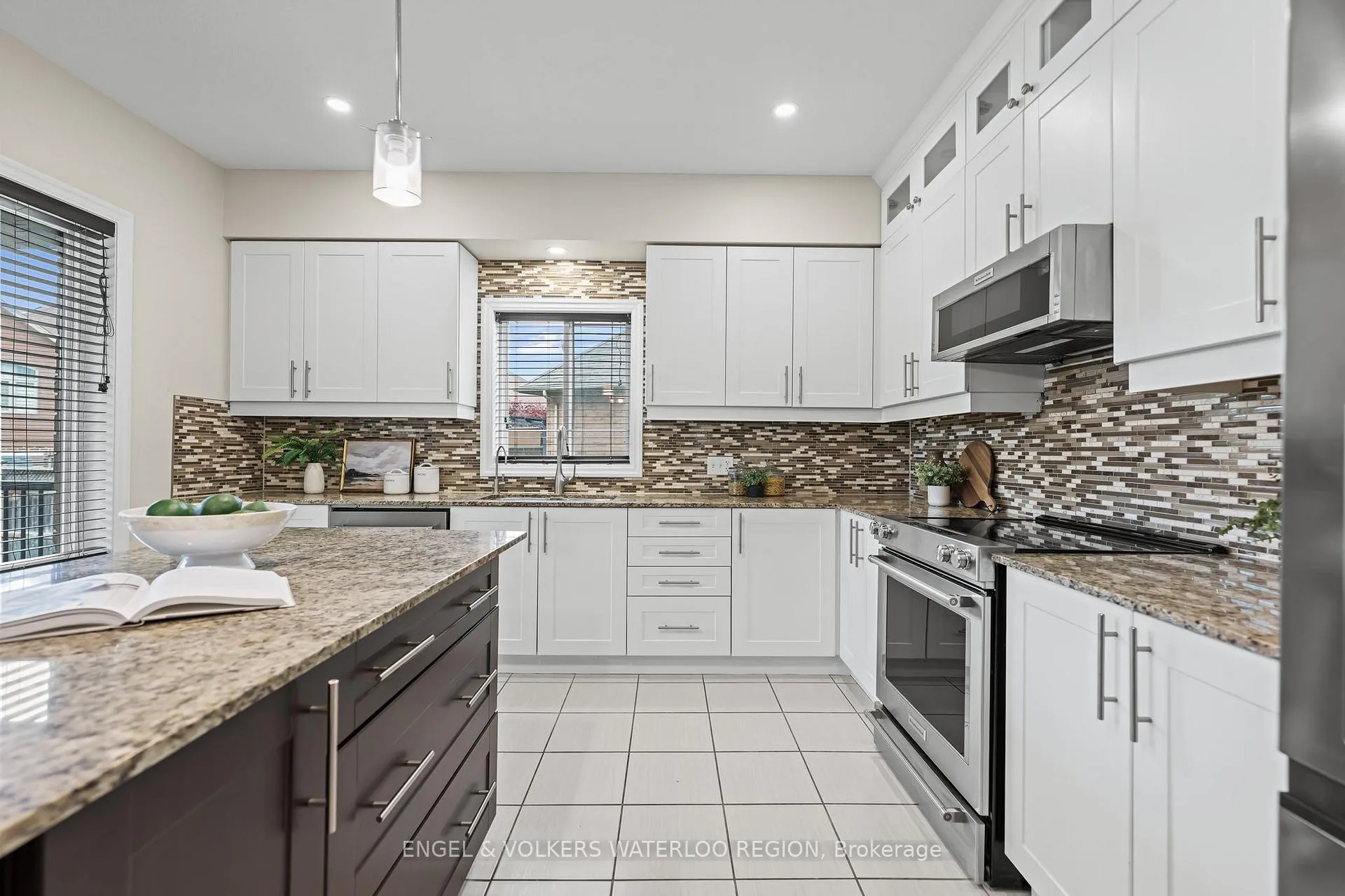 Photo 15 of 261 Watervale Crescent, Kitchener — HOMEH