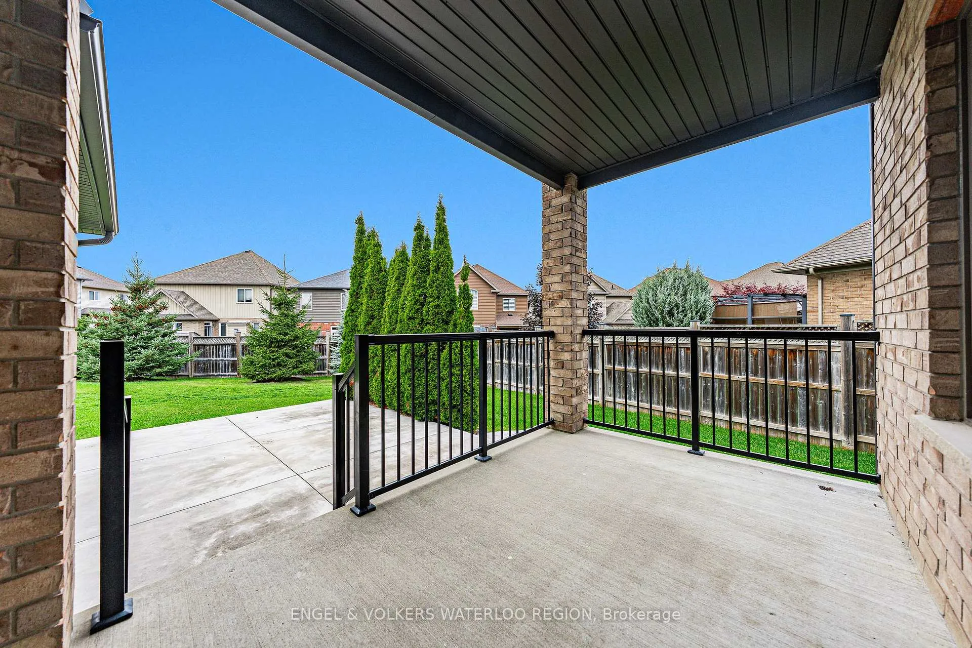 Photo 42 of 261 Watervale Crescent, Kitchener — HOMEH