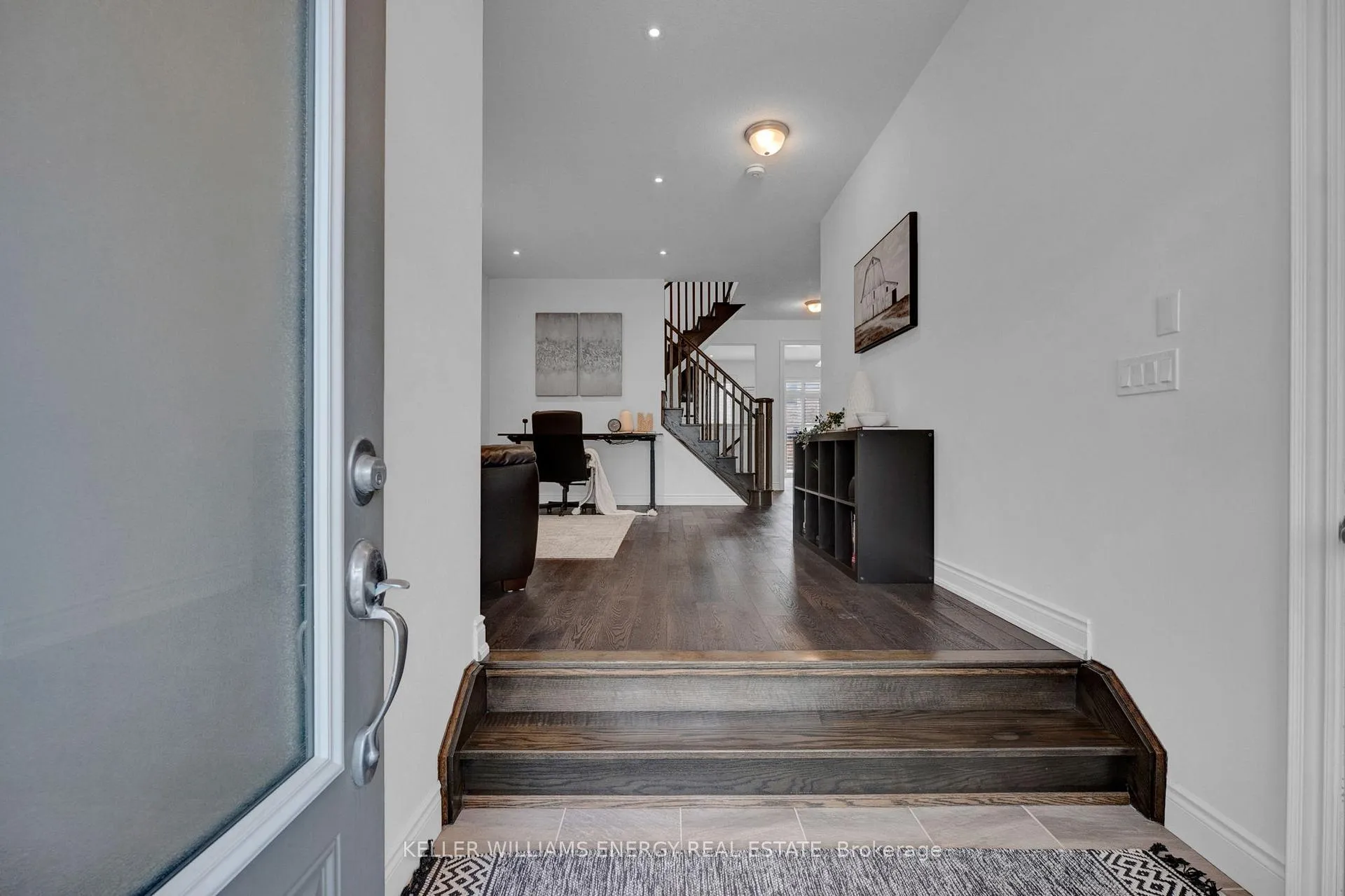 Photo 4 of 183 William Fair Drive, Clarington, Bowmanville — HOMEH