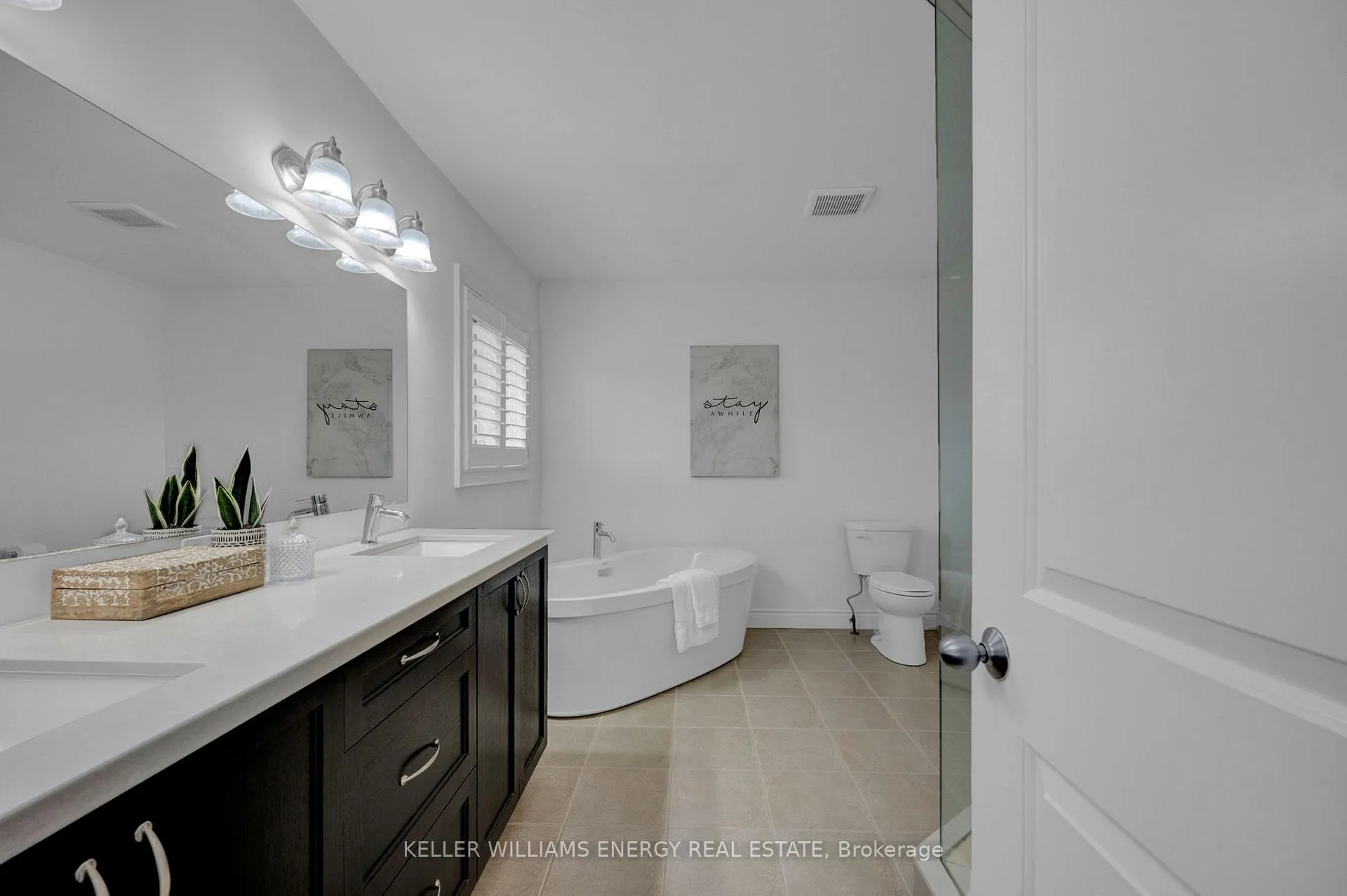 Photo 33 of 183 William Fair Drive, Clarington, Bowmanville — HOMEH