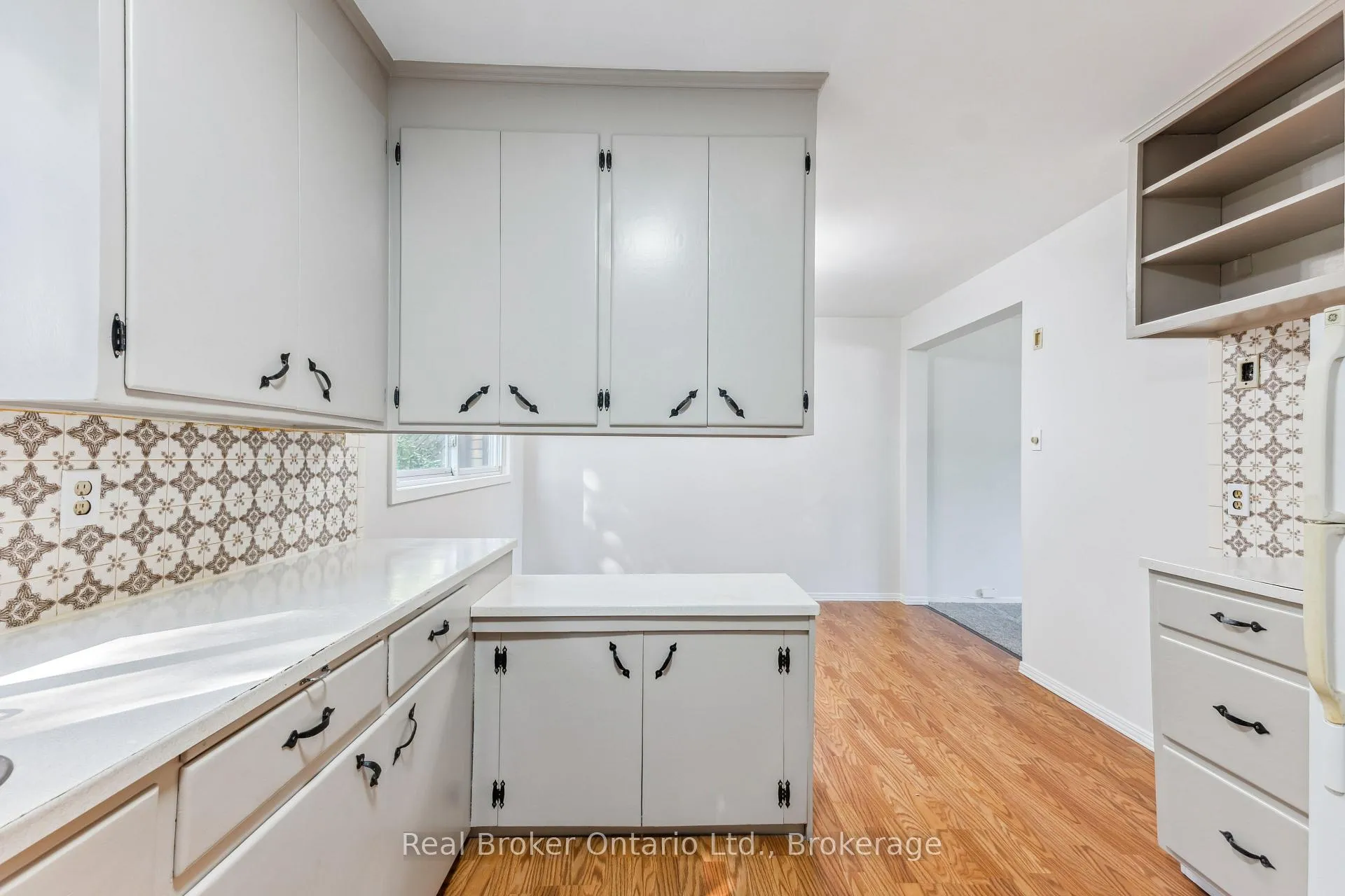 Photo 13 of 499 Krug Street, Kitchener, Rosemount — HOMEH