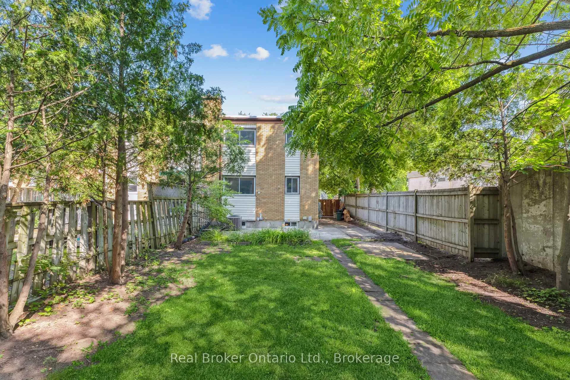 Photo 34 of 499 Krug Street, Kitchener, Rosemount — HOMEH