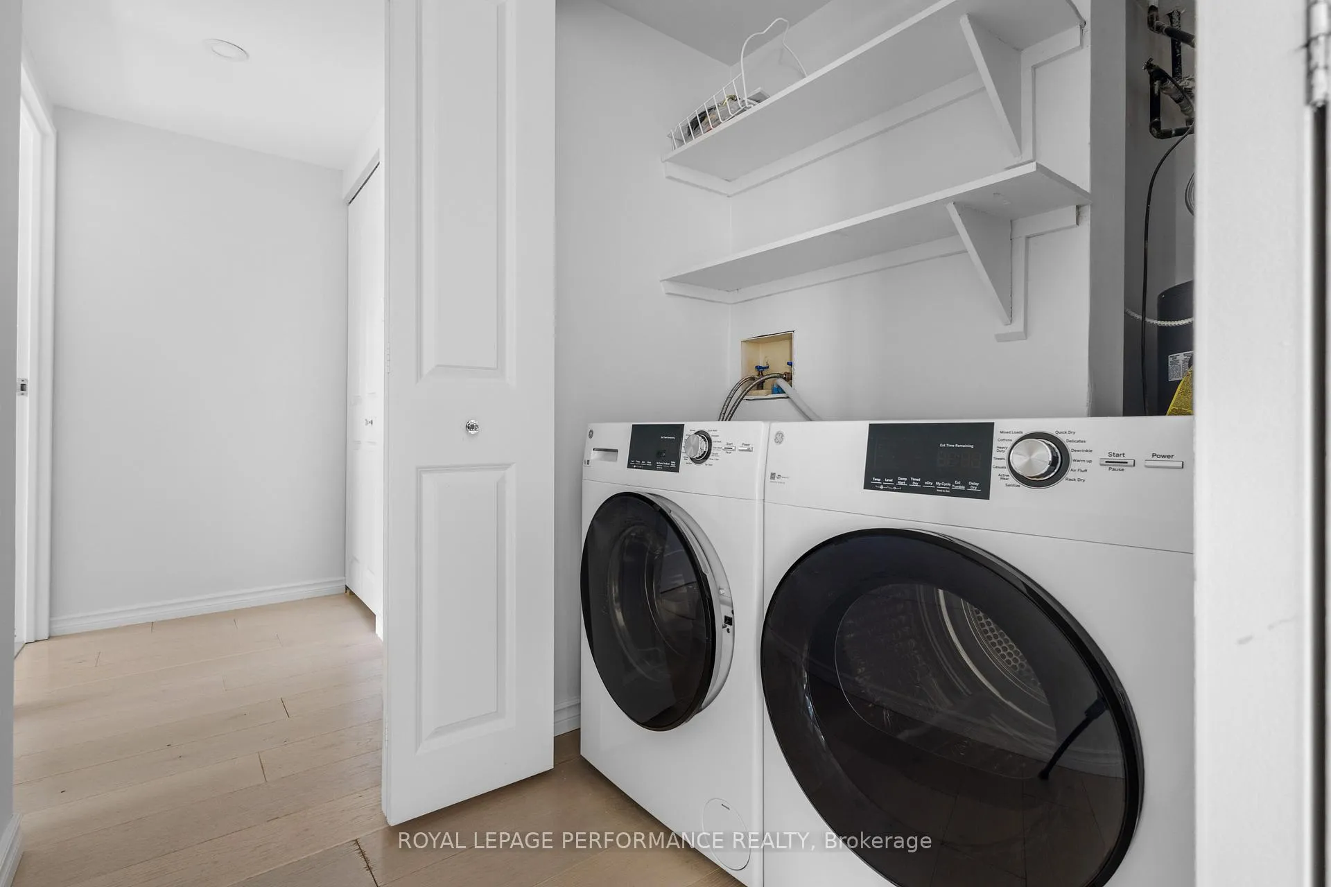 Photo 27 of Unit 1606, 2760 Carousel Crescent, Ottawa, Emerald Woods/Sawmill Creek — HOMEH