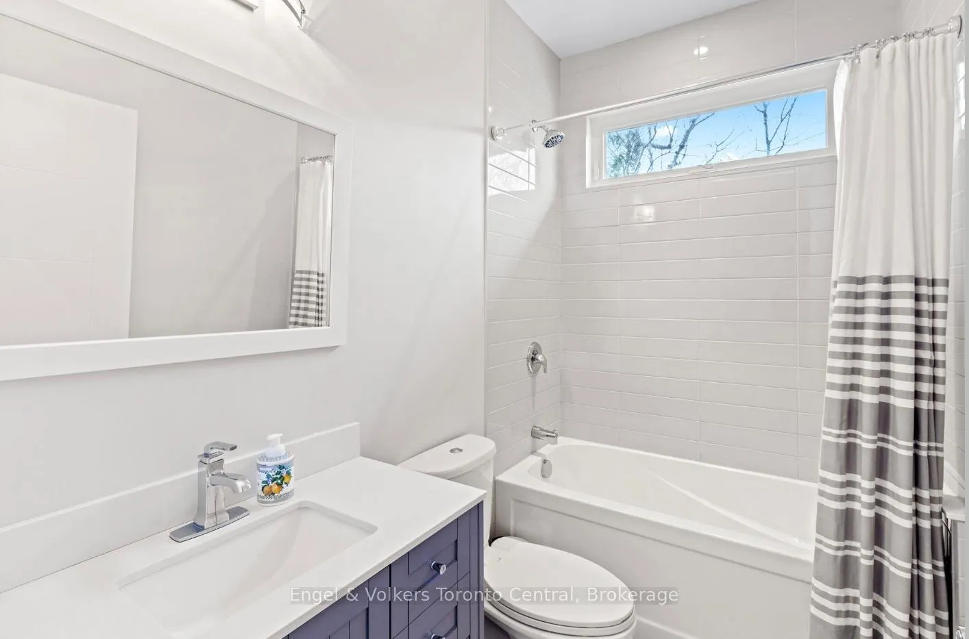 Photo 17 of 14 Thomas Street, Wasaga Beach — HOMEH