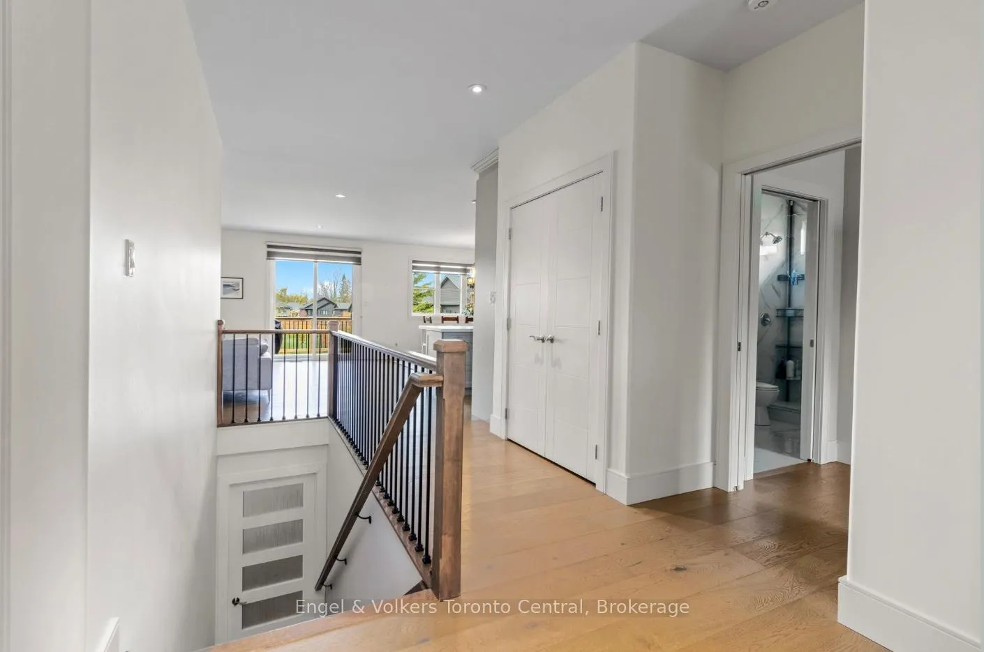 Photo 19 of 14 Thomas Street, Wasaga Beach — HOMEH
