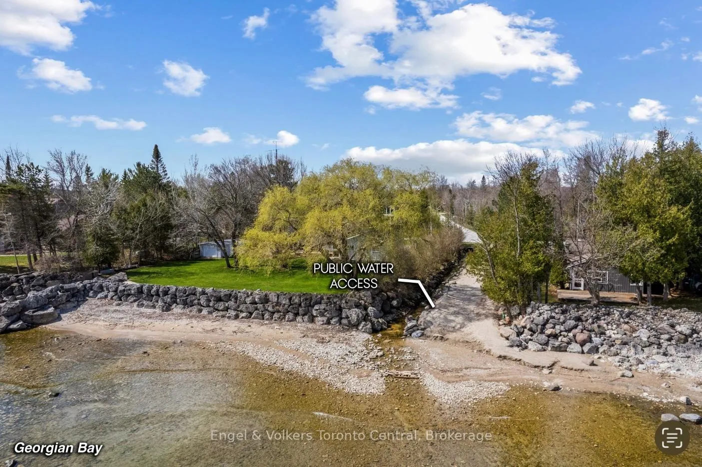 Photo 33 of 14 Thomas Street, Wasaga Beach — HOMEH