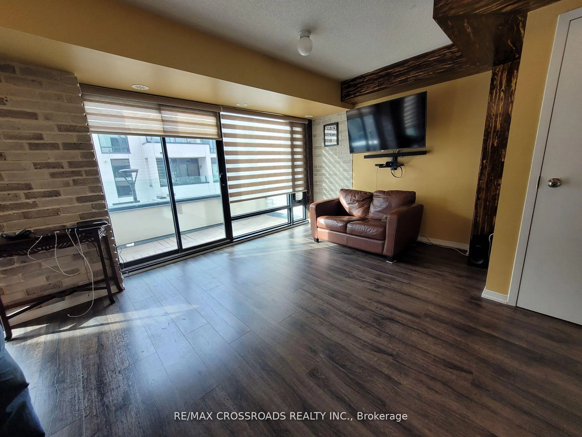 Photo 3 of Unit 202, 134 Widdicombe Hill Boulevard, Etobicoke, Willowridge-Martingrove-Richview — HOMEH