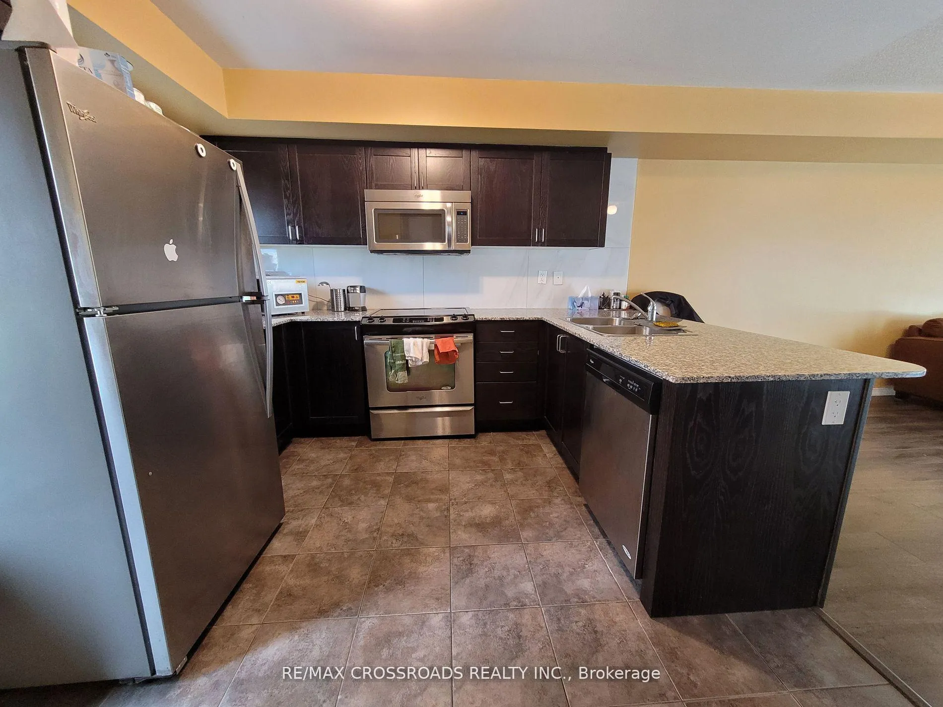 Photo 4 of Unit 202, 134 Widdicombe Hill Boulevard, Etobicoke, Willowridge-Martingrove-Richview — HOMEH