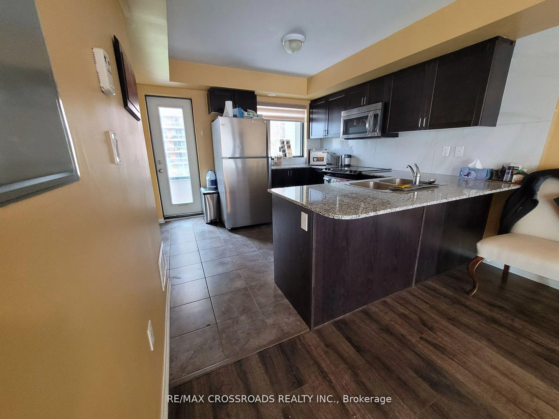 Photo 6 of Unit 202, 134 Widdicombe Hill Boulevard, Etobicoke, Willowridge-Martingrove-Richview — HOMEH