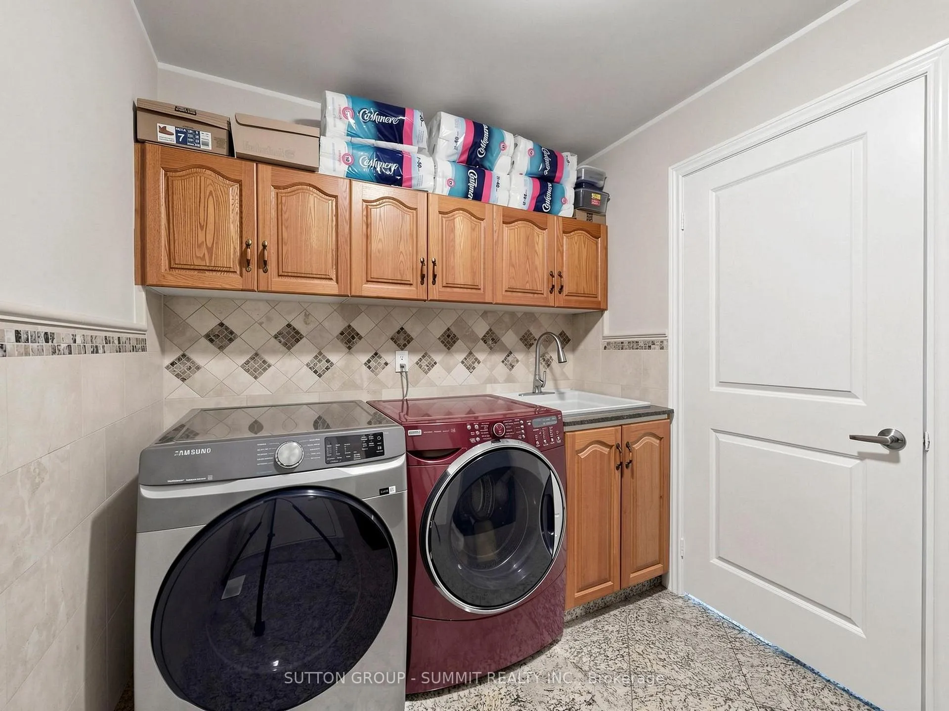 Photo 21 of 556 Ray Lawson Boulevard, Brampton, Fletcher's Creek South — HOMEH