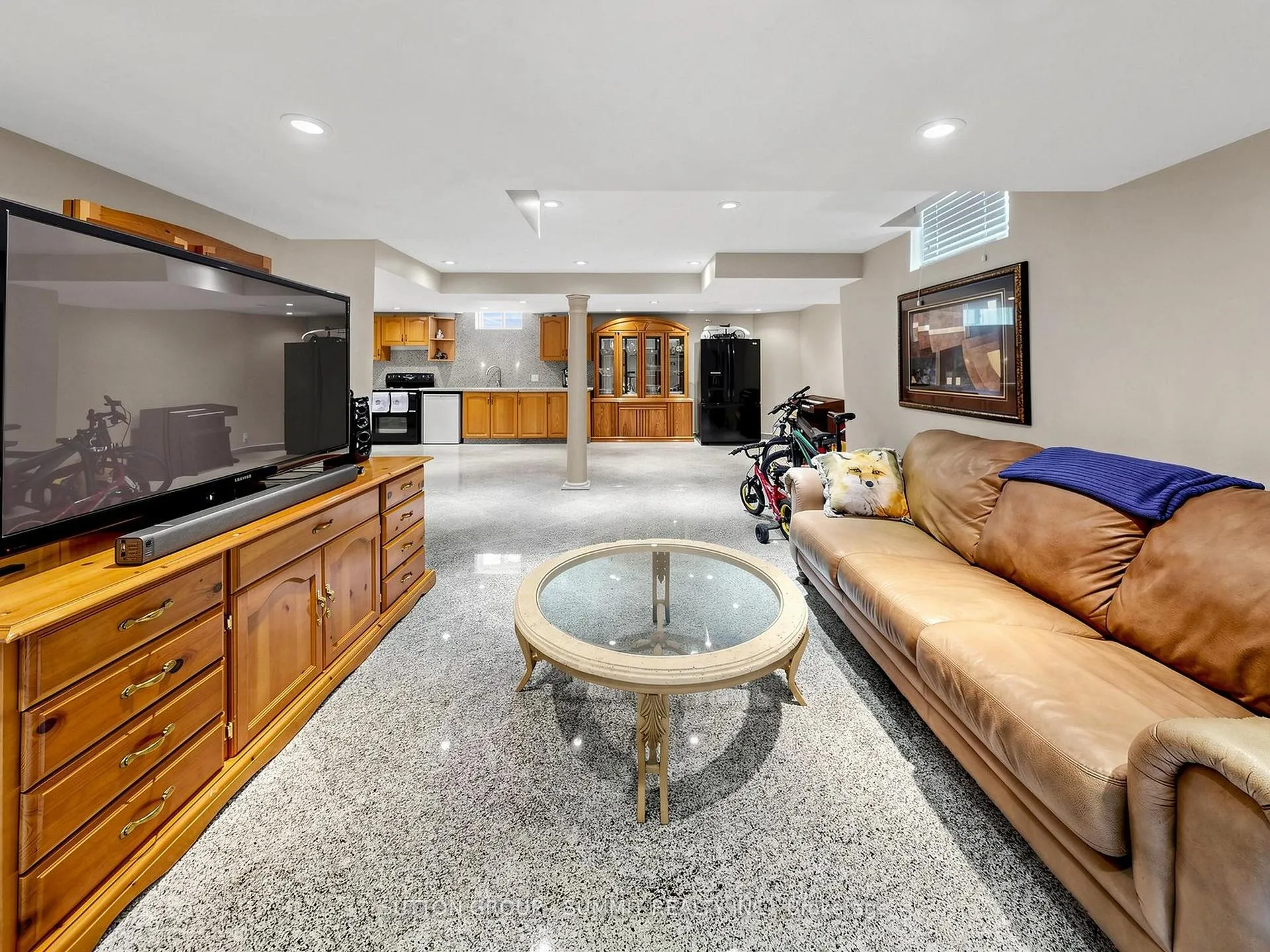 Photo 37 of 556 Ray Lawson Boulevard, Brampton, Fletcher's Creek South — HOMEH