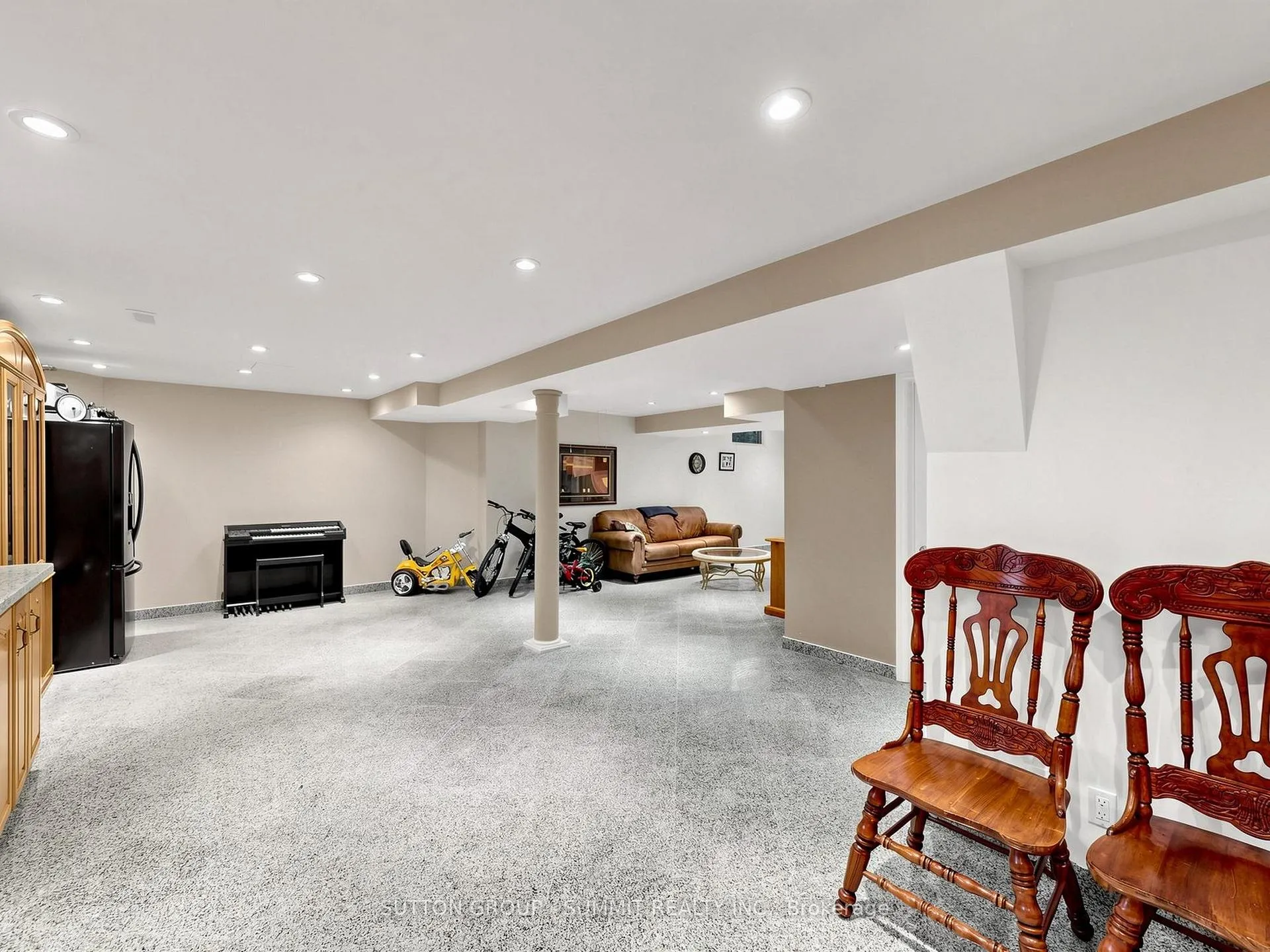 Photo 40 of 556 Ray Lawson Boulevard, Brampton, Fletcher's Creek South — HOMEH