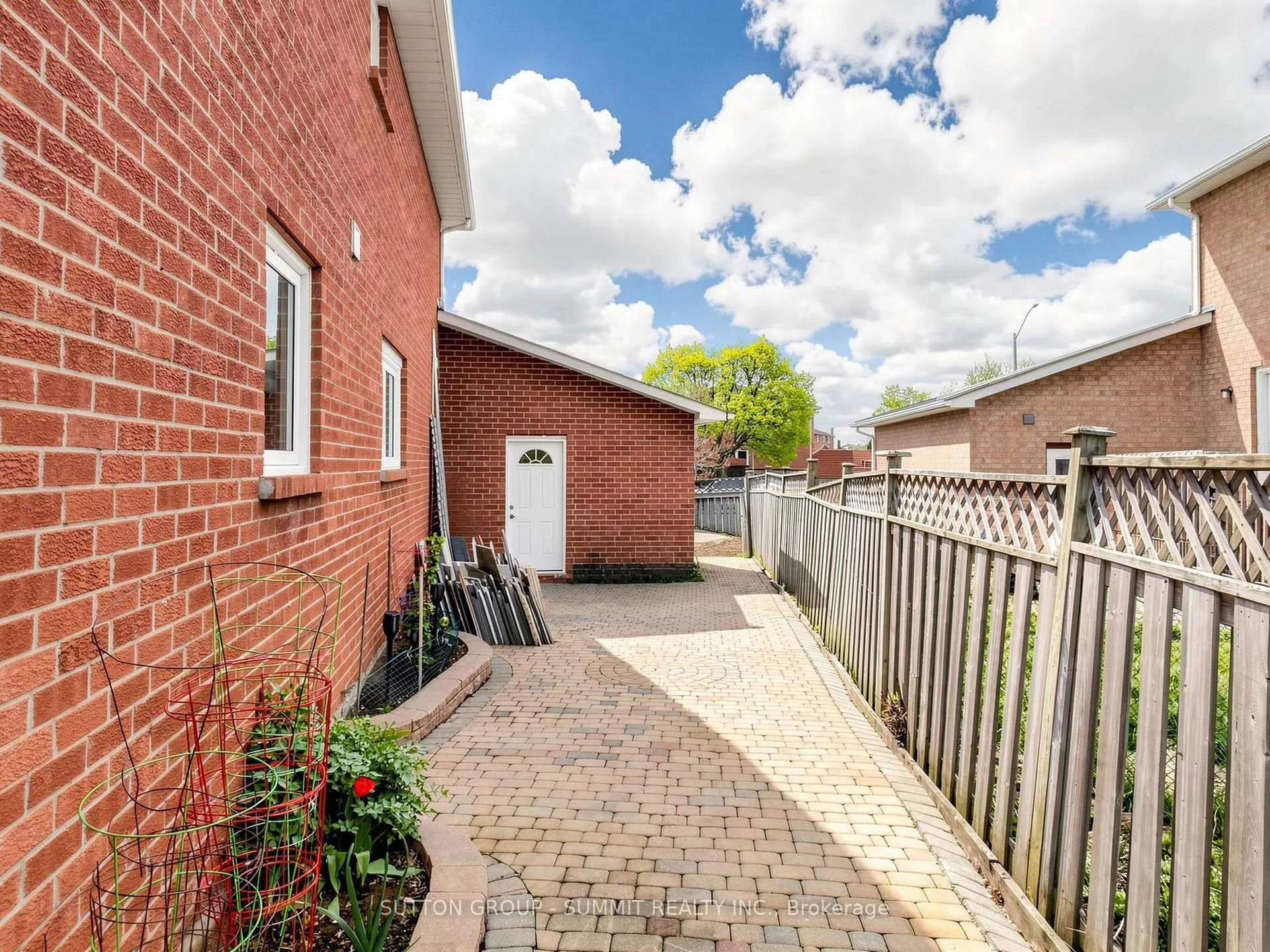 Photo 49 of 556 Ray Lawson Boulevard, Brampton, Fletcher's Creek South — HOMEH
