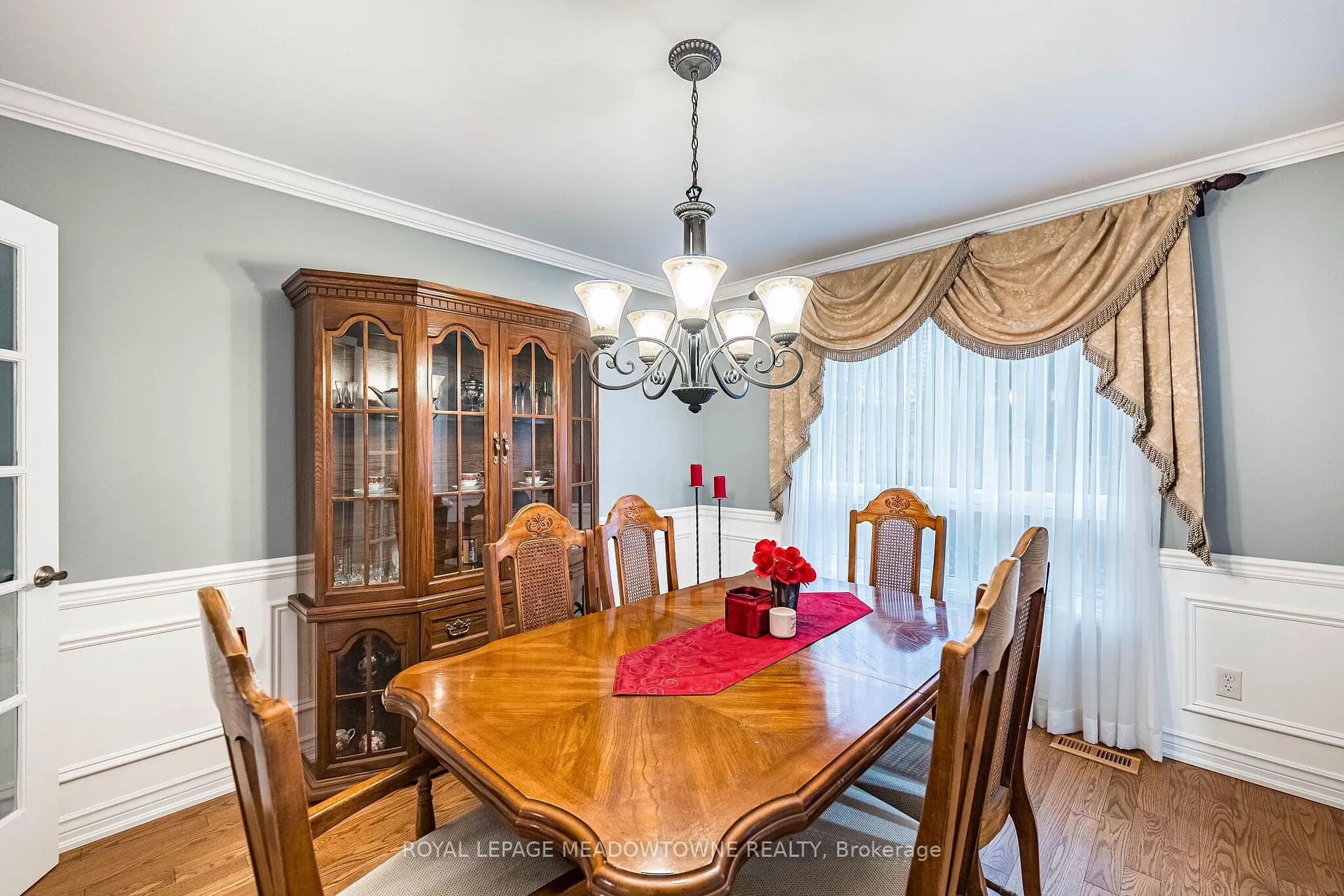 Photo 11 of 8 Wadsworth Circle, Brampton, Snelgrove — HOMEH