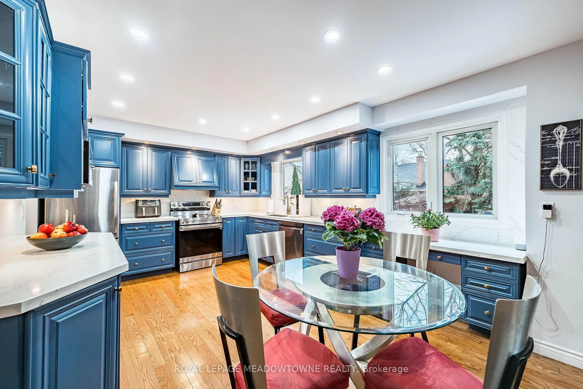 Photo 19 of 8 Wadsworth Circle, Brampton, Snelgrove — HOMEH
