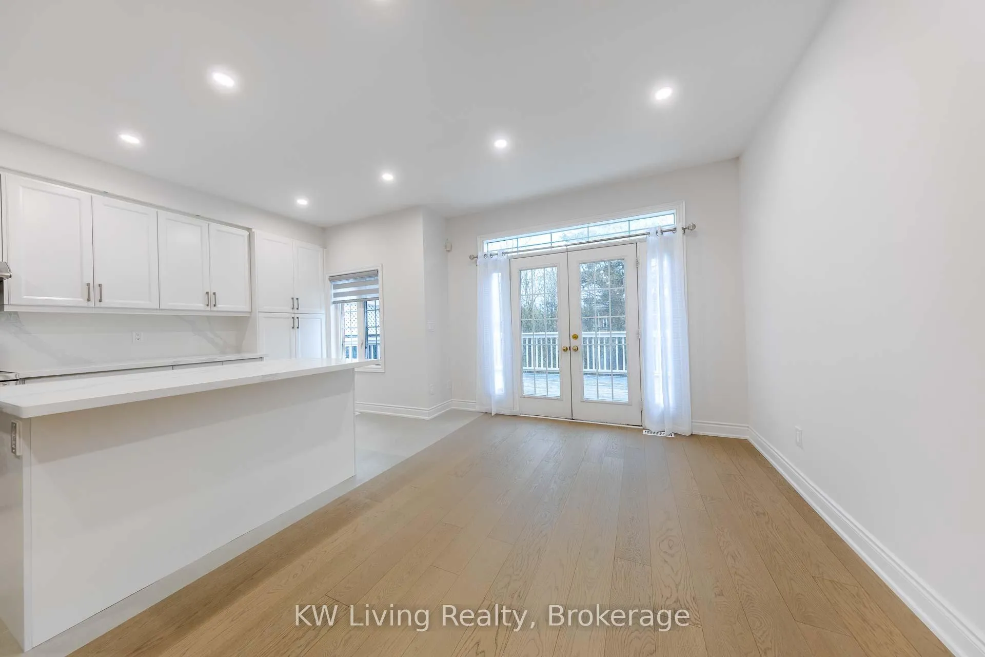 Photo 15 of 12 Crispin Court, Markham, Buttonville — HOMEH
